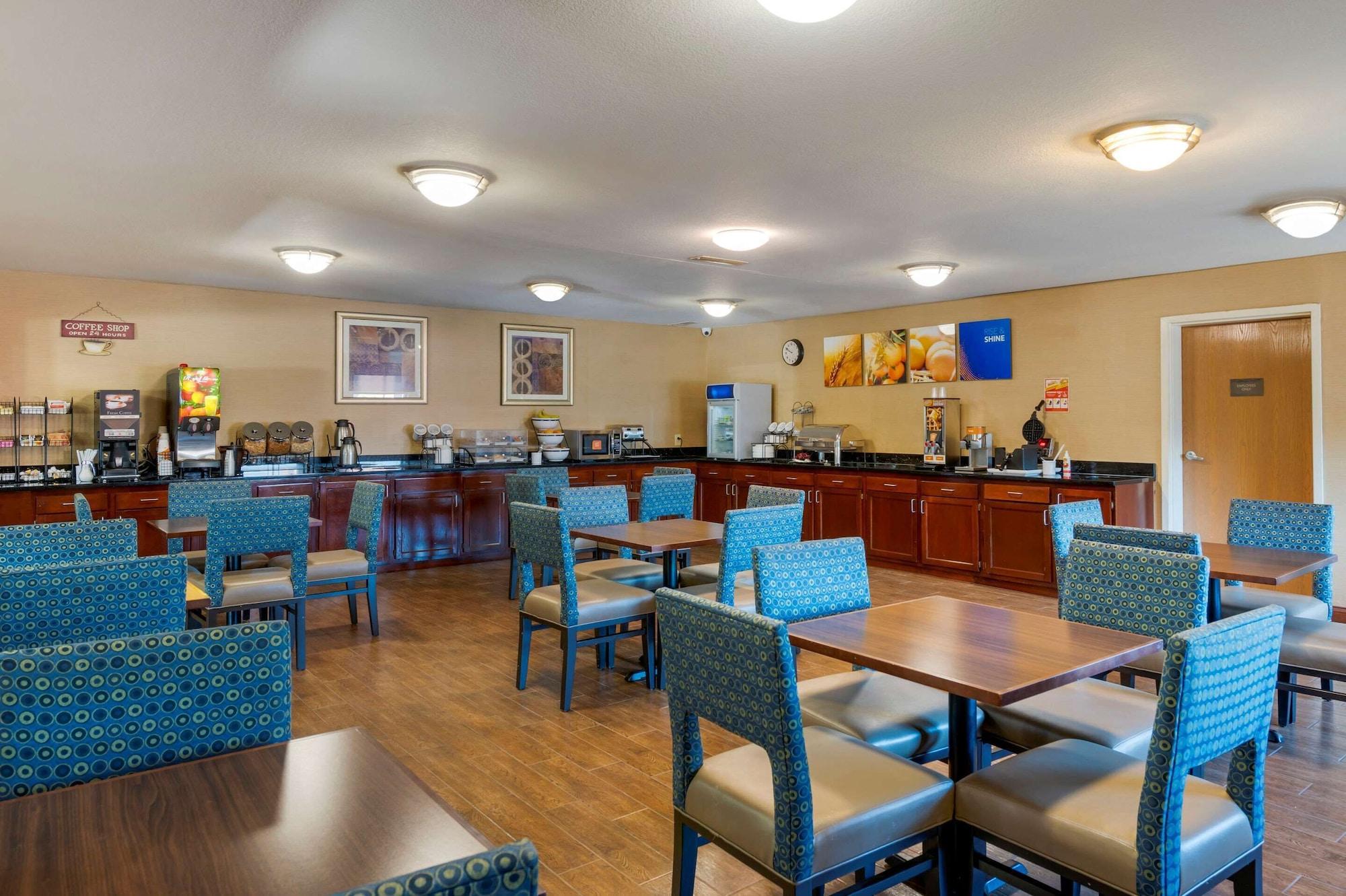 Restaurant Comfort Inn & Suites Cincinnati Eastgate