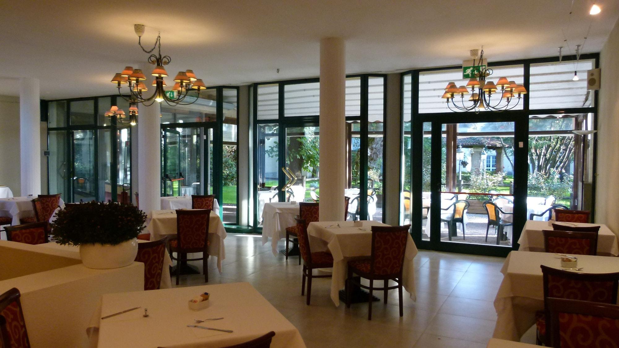 Restaurant Meditur Hotel Bologna