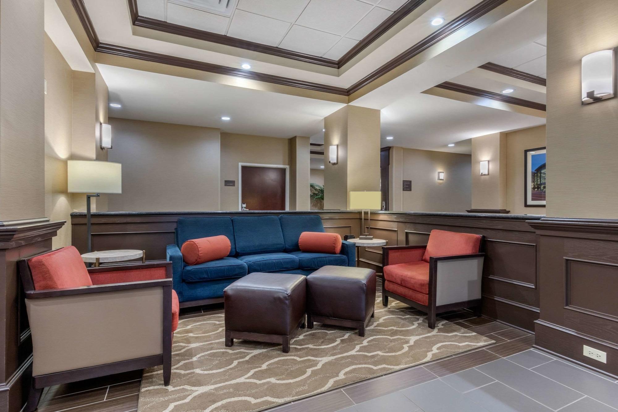 Vista Lobby Comfort Inn & Suites North Little Rock McCain Mall