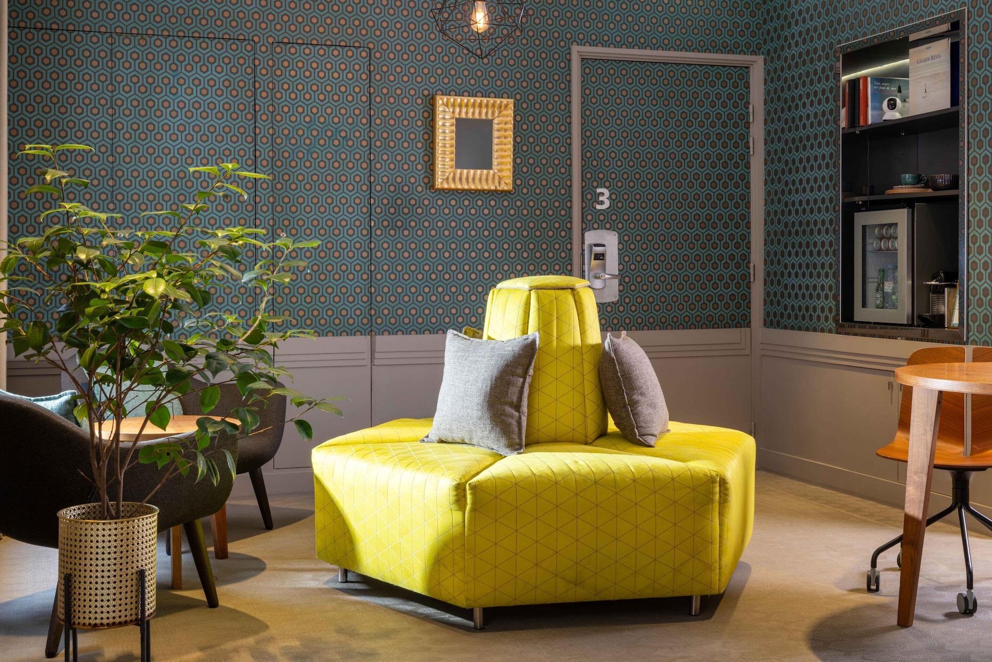 Vista Lobby Hotel Sophie Germain