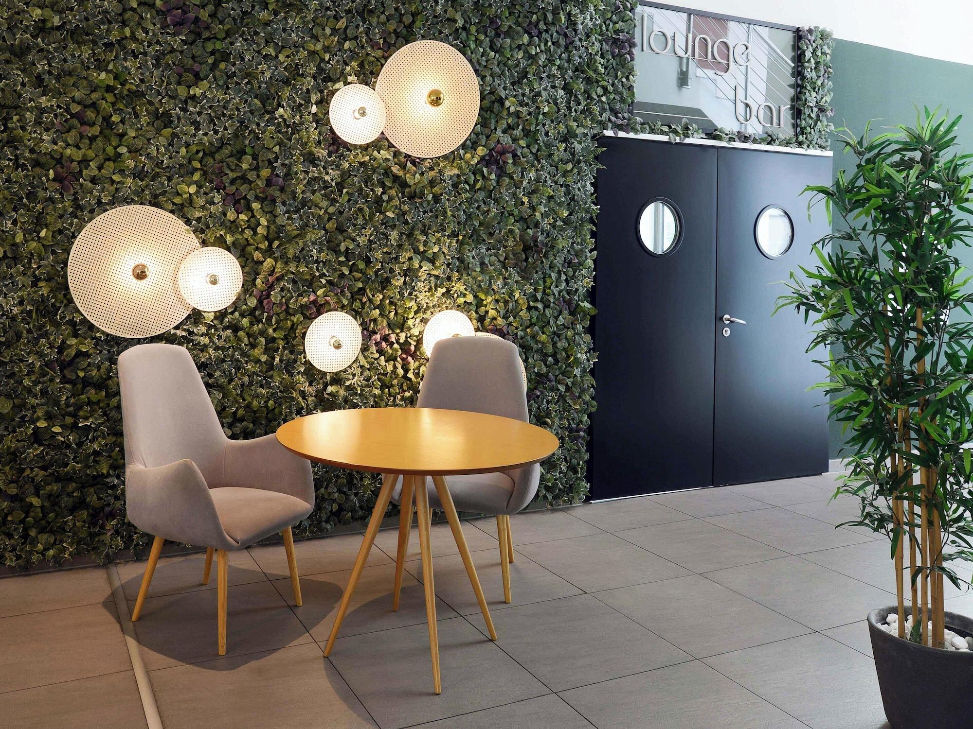 Vista Lobby B&B HOTEL Krefeld-Süd