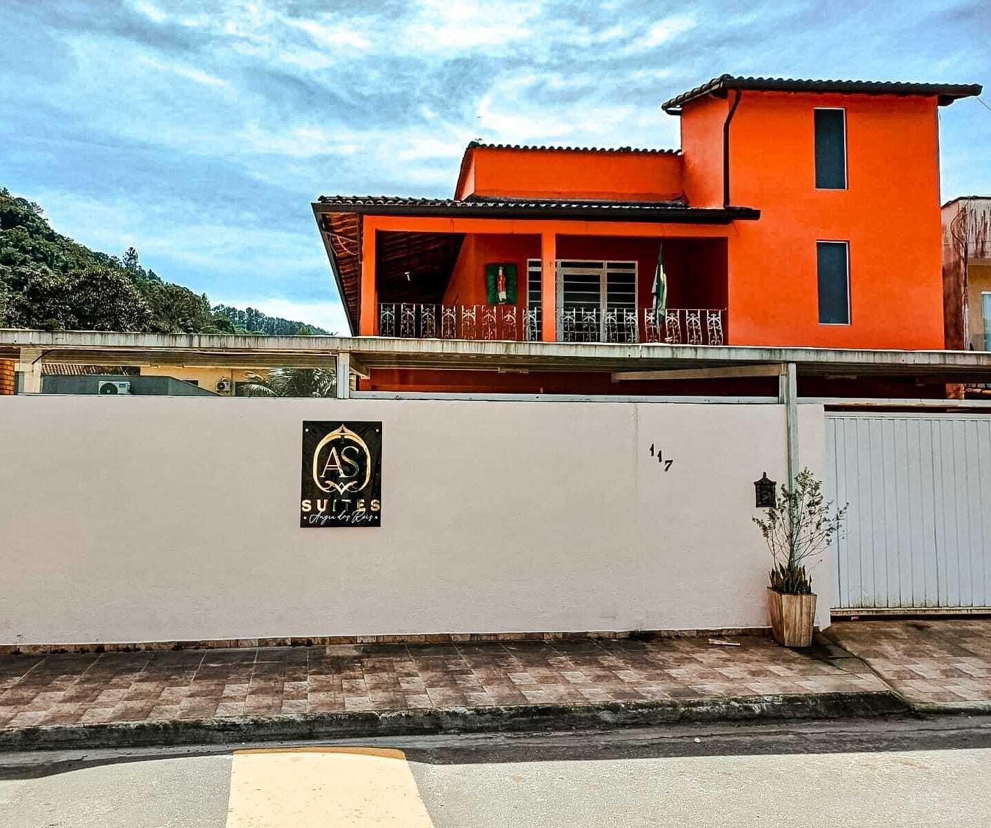 Vista Exterior A S Suites