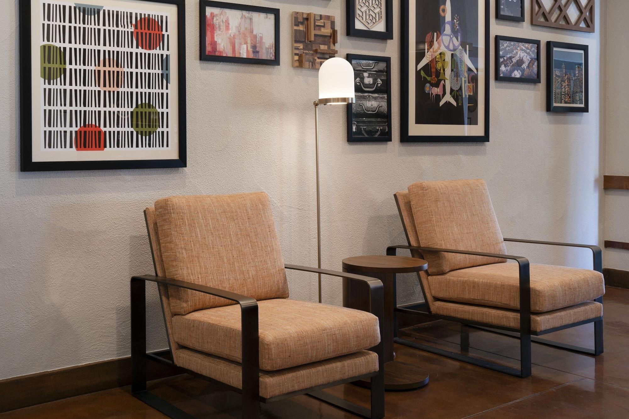 Vista Lobby Four Points by Sheraton Tucson Airport