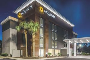 Alojamiento - La Quinta Inn & Suites by Wyndham Myrtle Beach - N Kings Hwy