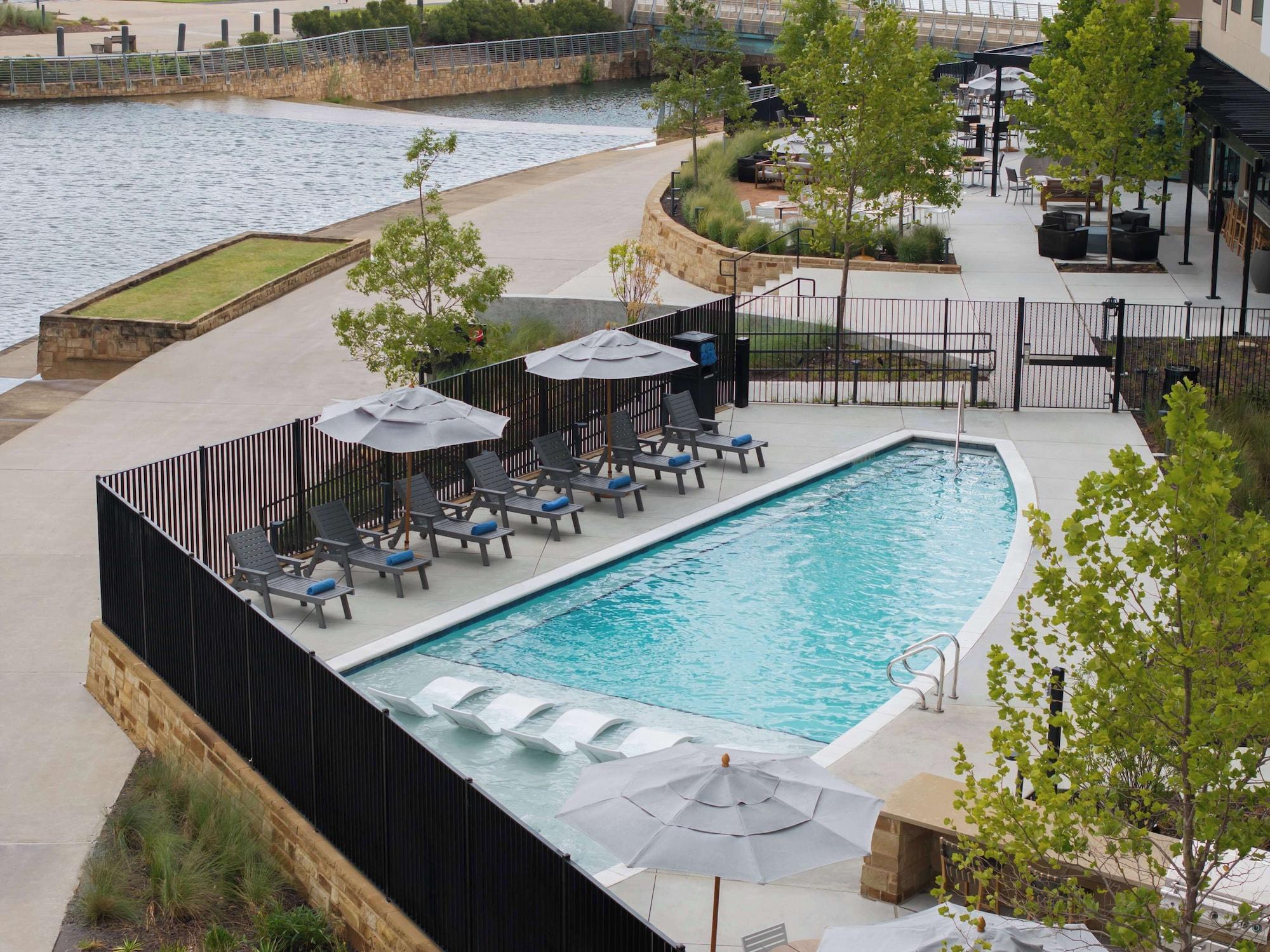 Vista Piscina Homewood Suites By Hilton Grand Prairie At Epiccentral