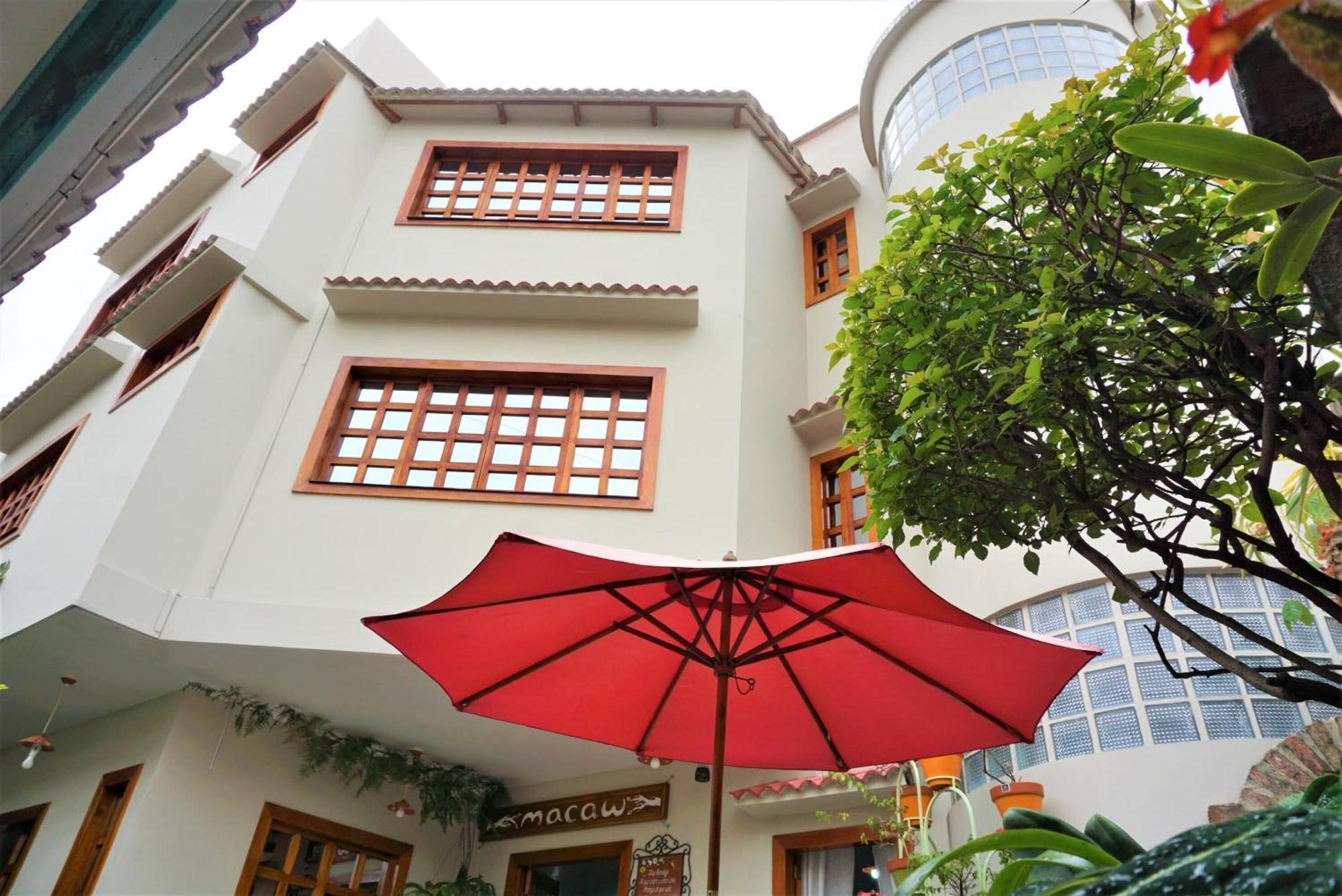 Vista Exterior Hostal Macaw