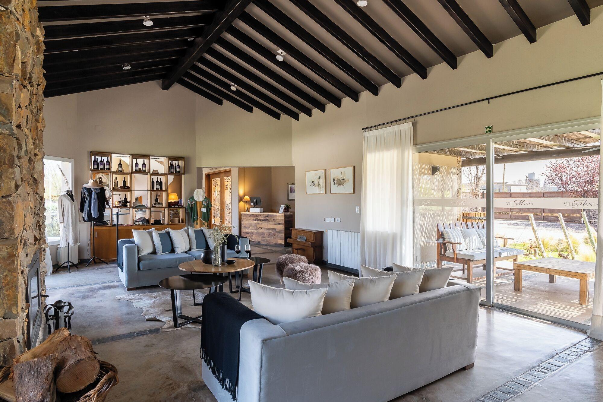 Vista Lobby Villa Mansa Wine Hotel