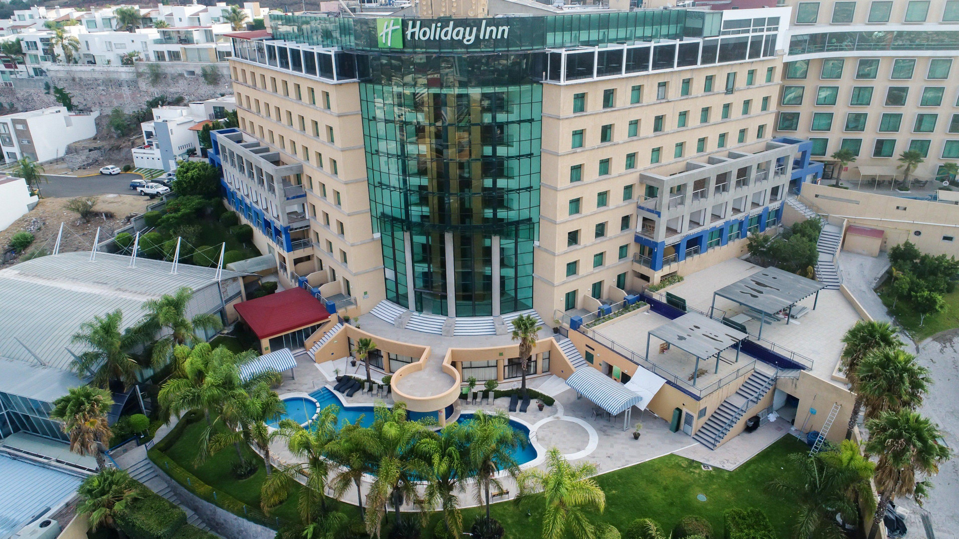 Vista Exterior Holiday Inn Queretaro Zona Diamante by IHG