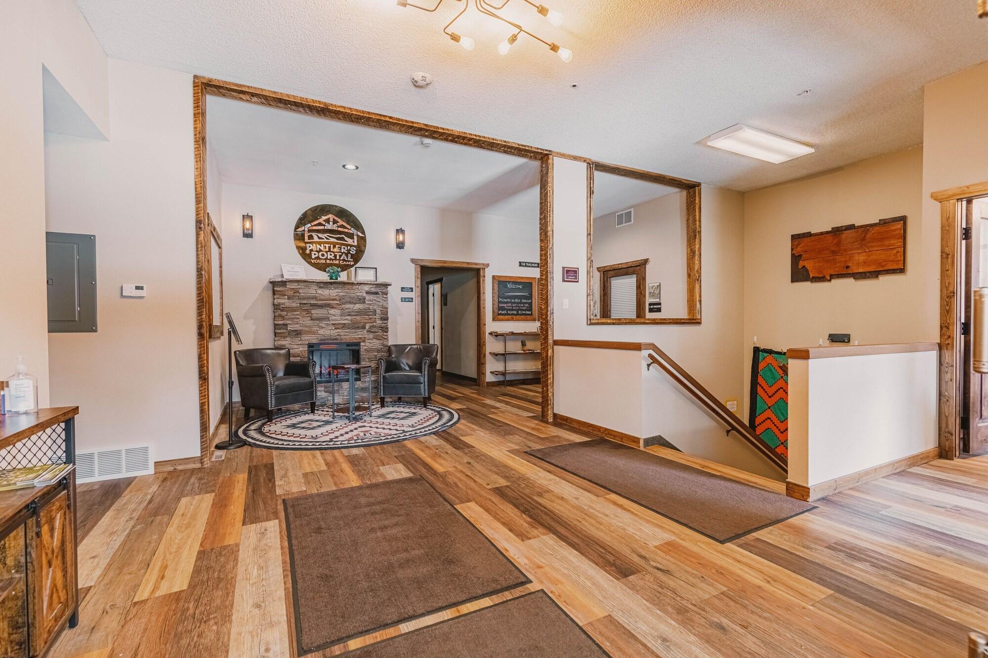 Vista Lobby Pintler's Portal Hostel