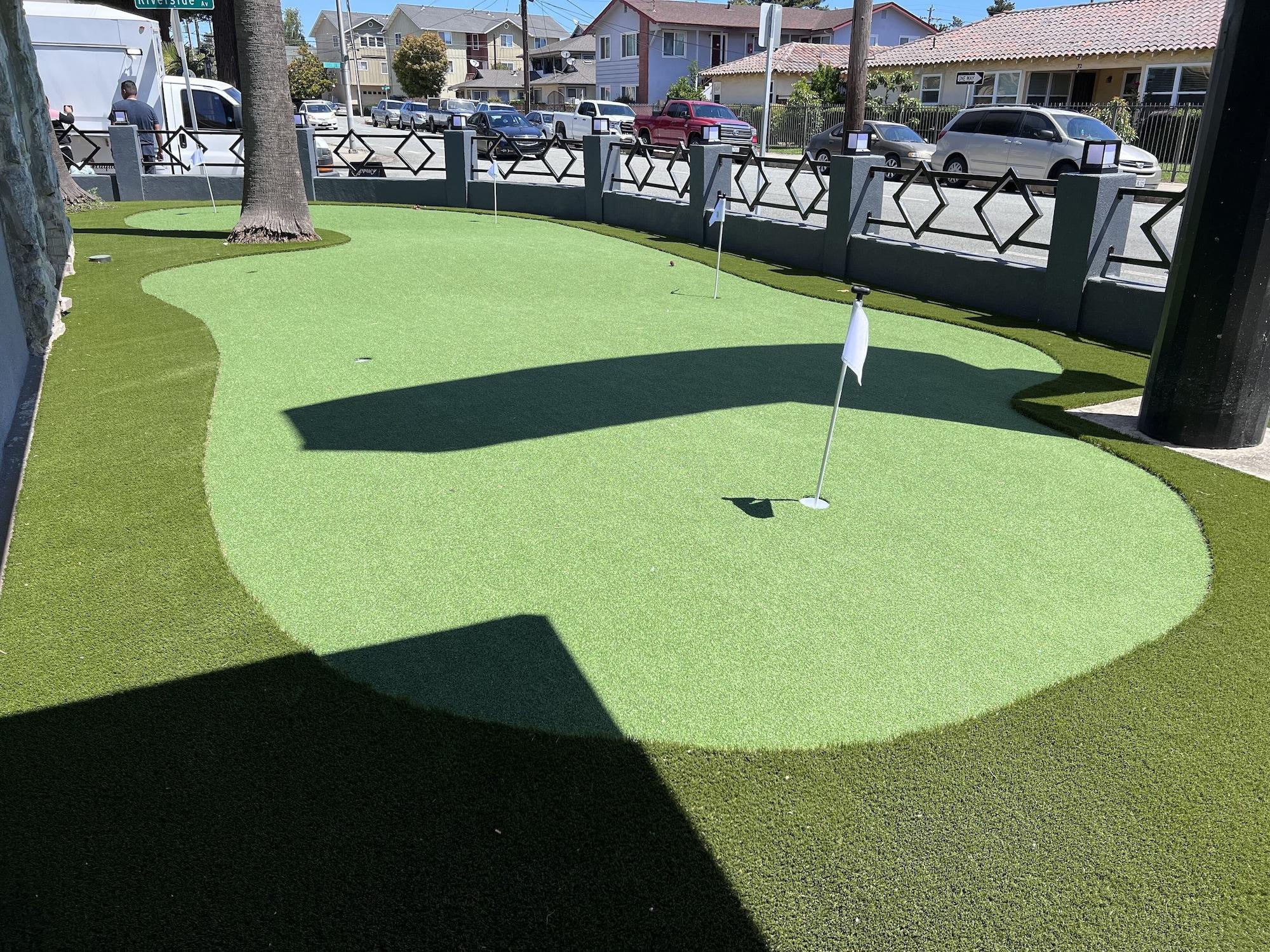 Campo de Golf Surf City Inn and Suites