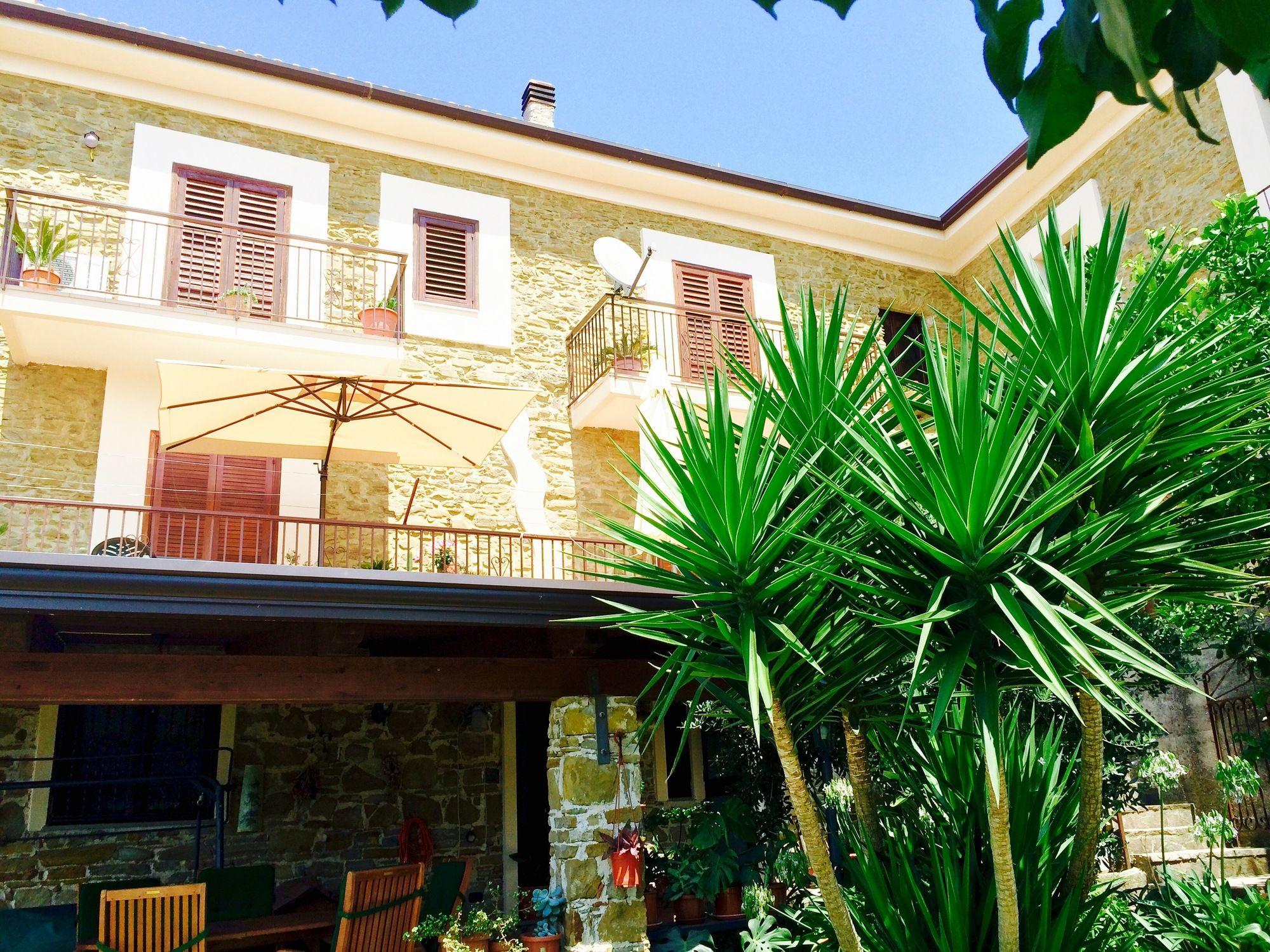 Varios Pozzo Medievale