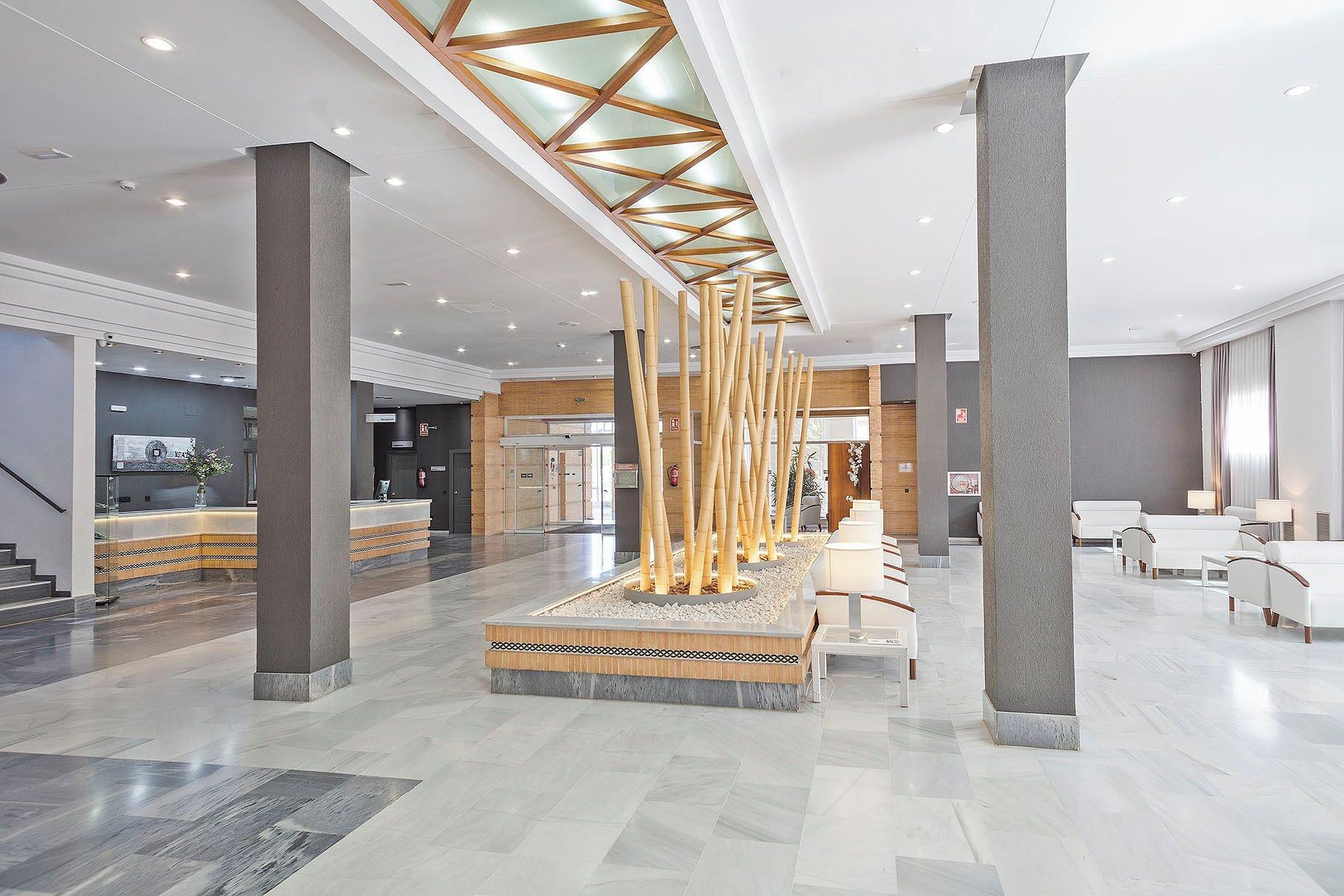 Vista Lobby Hotel TRH La Motilla