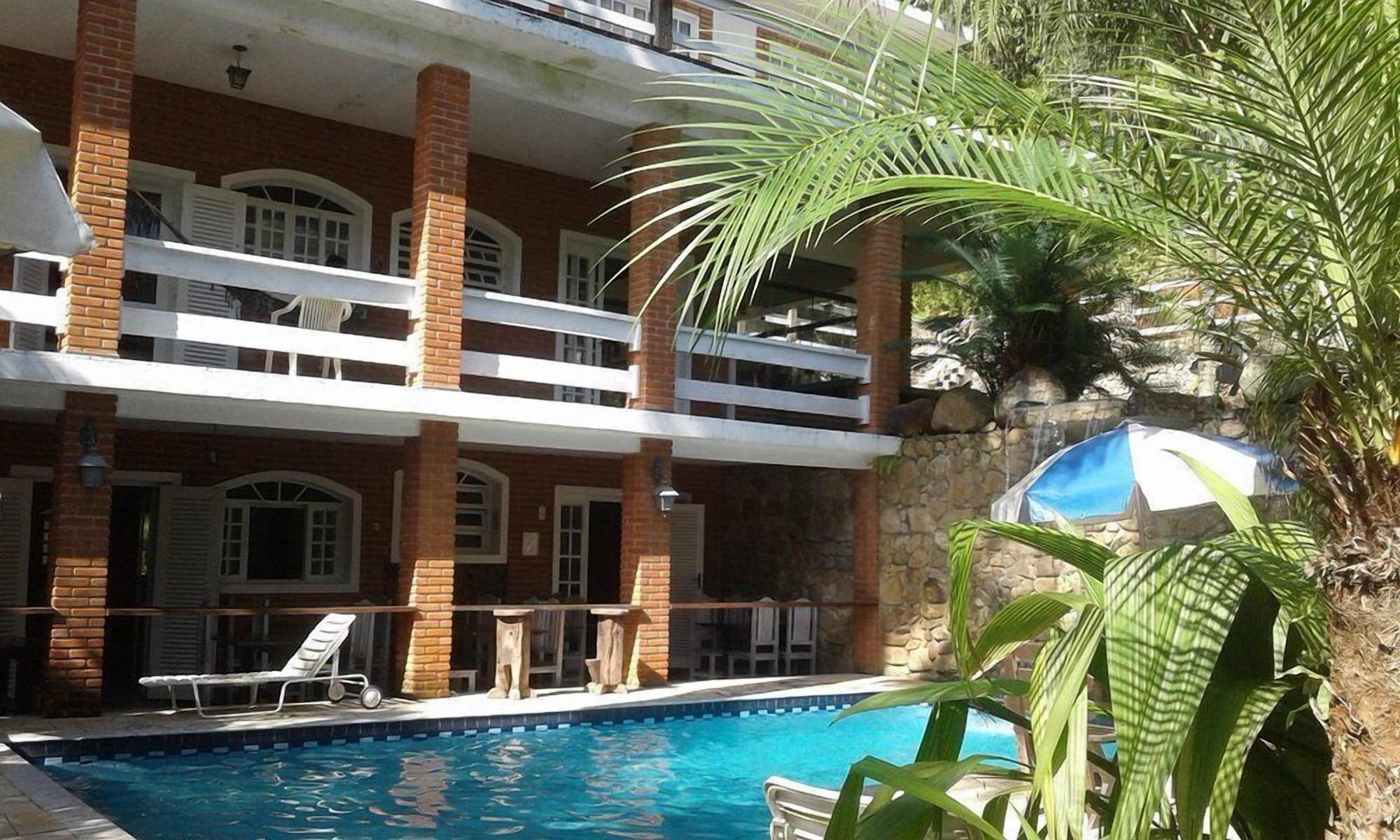 Vista Exterior Cocanha Beach Pousadas
