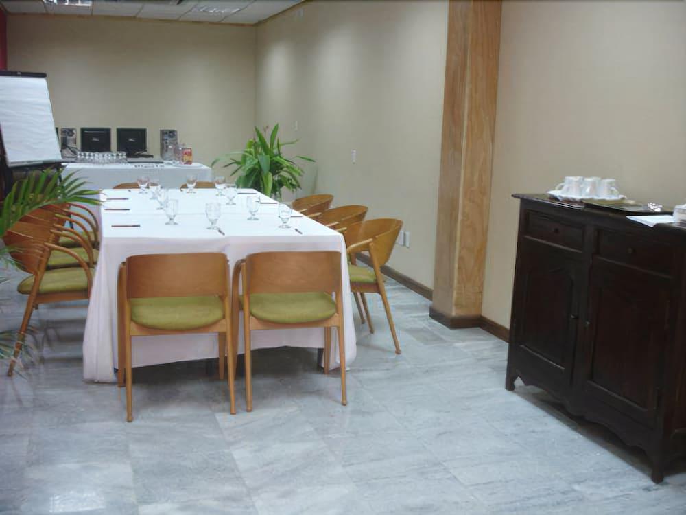 Sala de Reuniones Academy Hotel Curacao