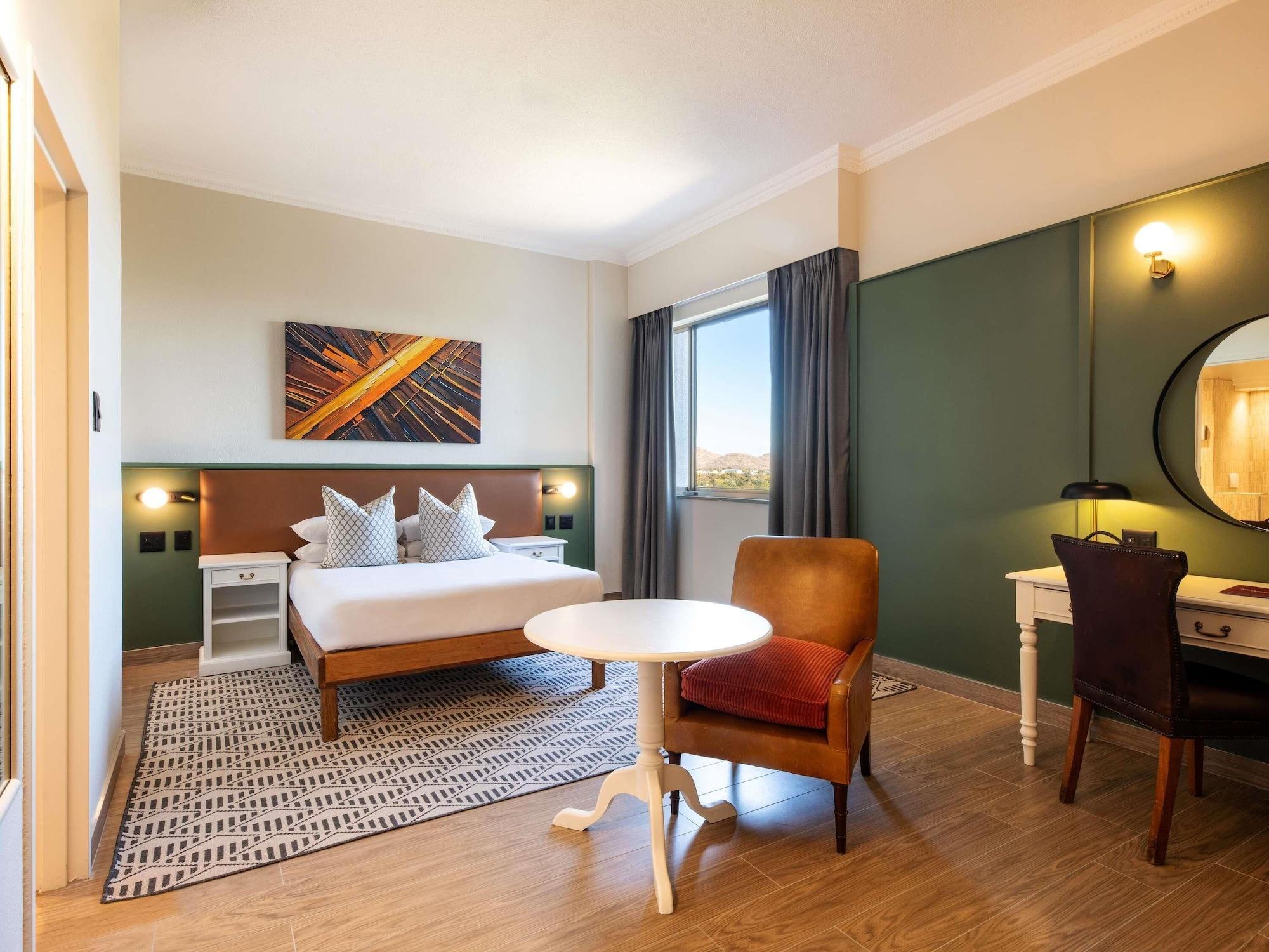 Habitación Mövenpick Hotel Windhoek