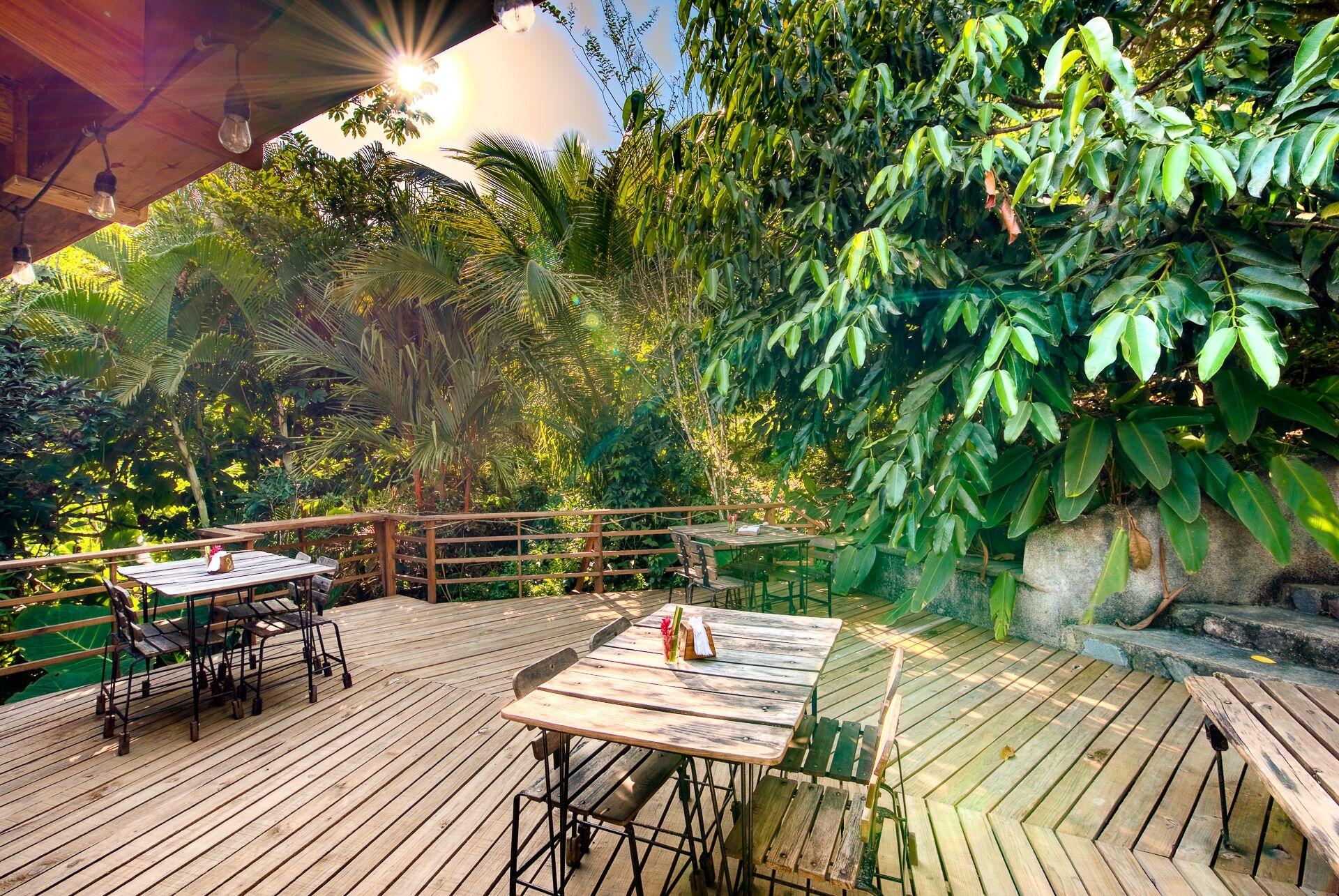 Restaurant Omega Tours Adventure Company & Eco Jungle Lodge