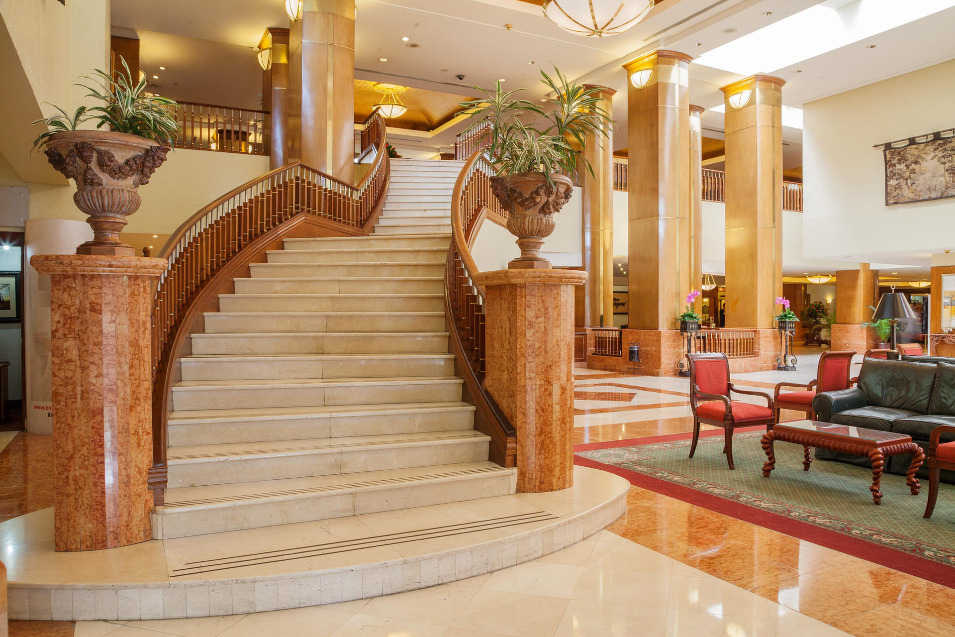 Vista Lobby Barceló Guatemala City Hotel