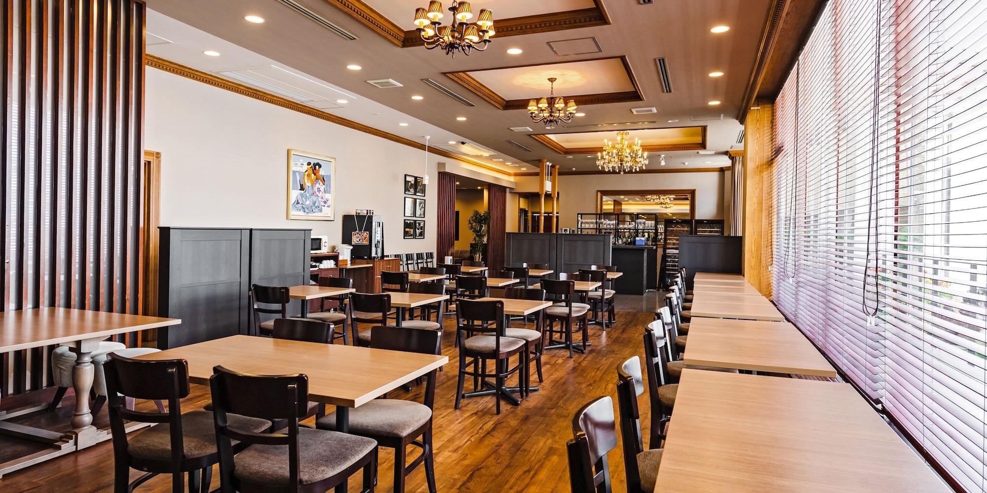 Restaurant HOTEL AZAT Naha