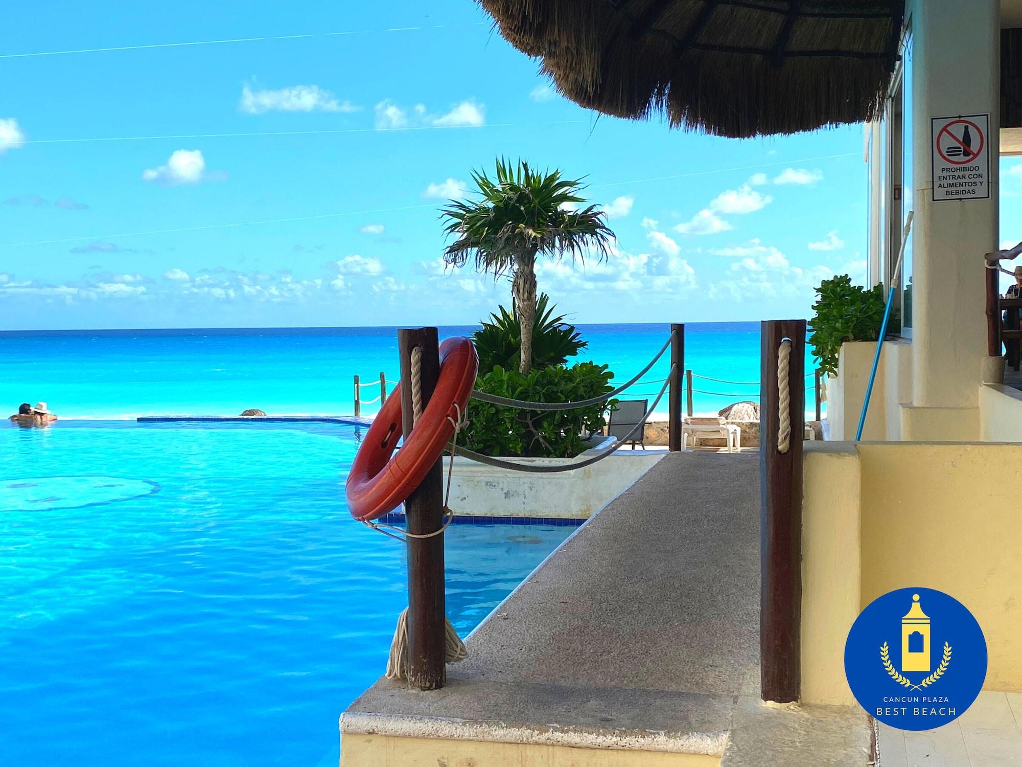 Vista Exterior Cancun Plaza - Best Beach