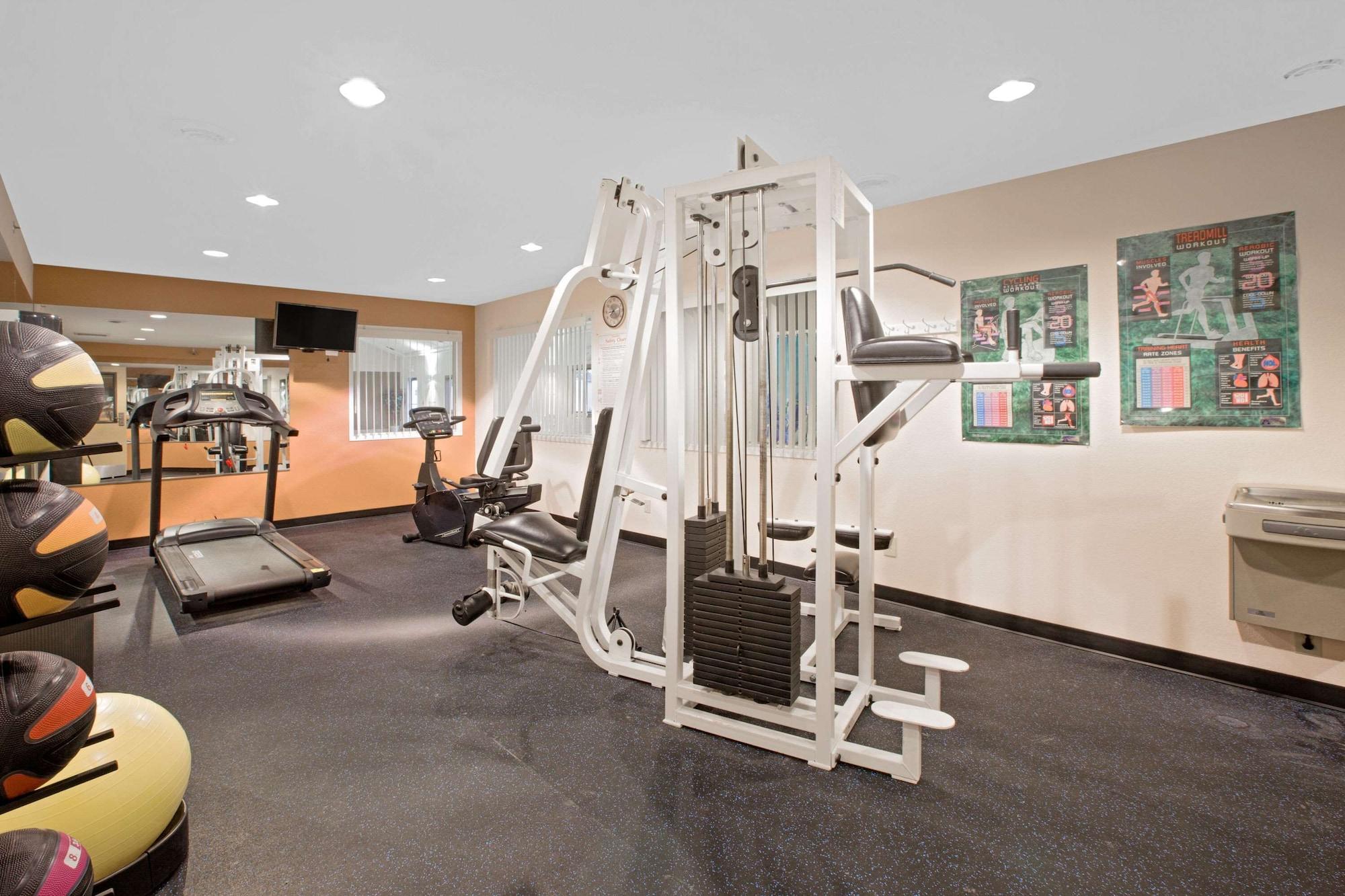 Gimnasio Days Inn by Wyndham Hillsdale