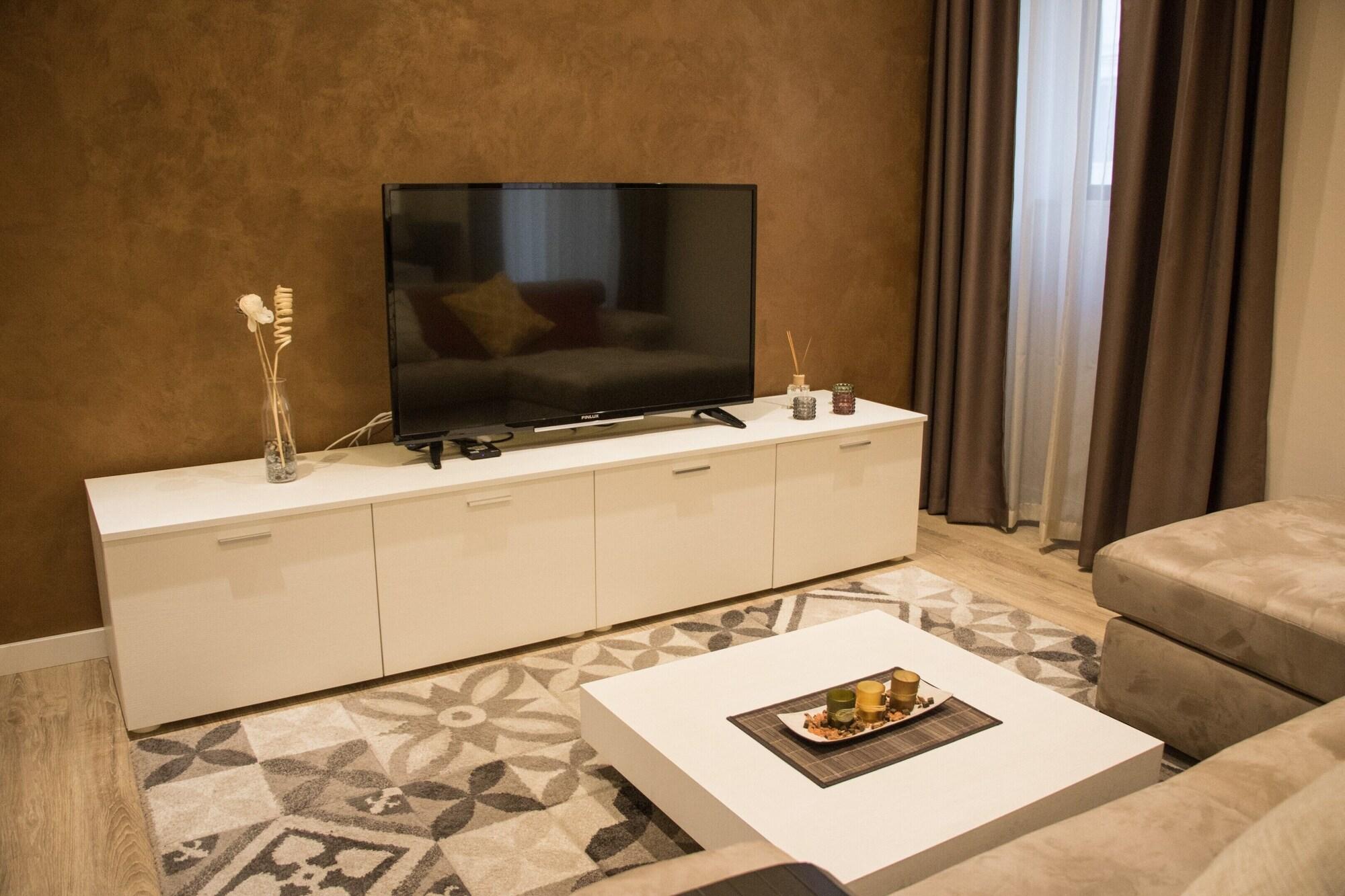 Bar/Salón Luxury Msida Circle Suites