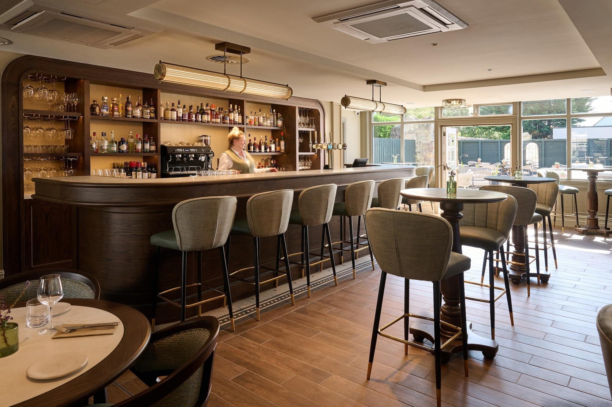 Bar/Salón The Leddie Hotel