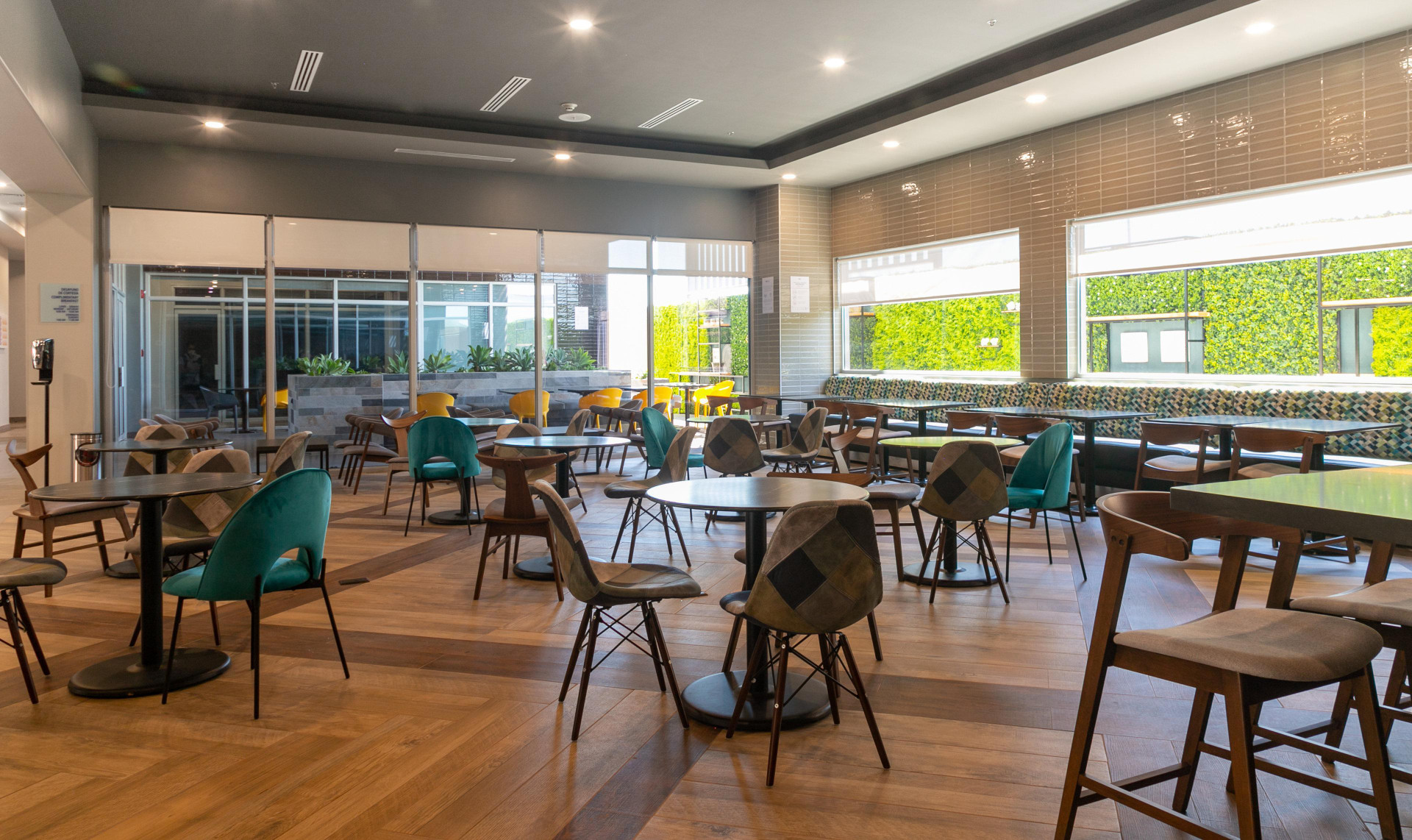 Restaurant Holiday Inn Express & Suites Tijuana Otay by IHG