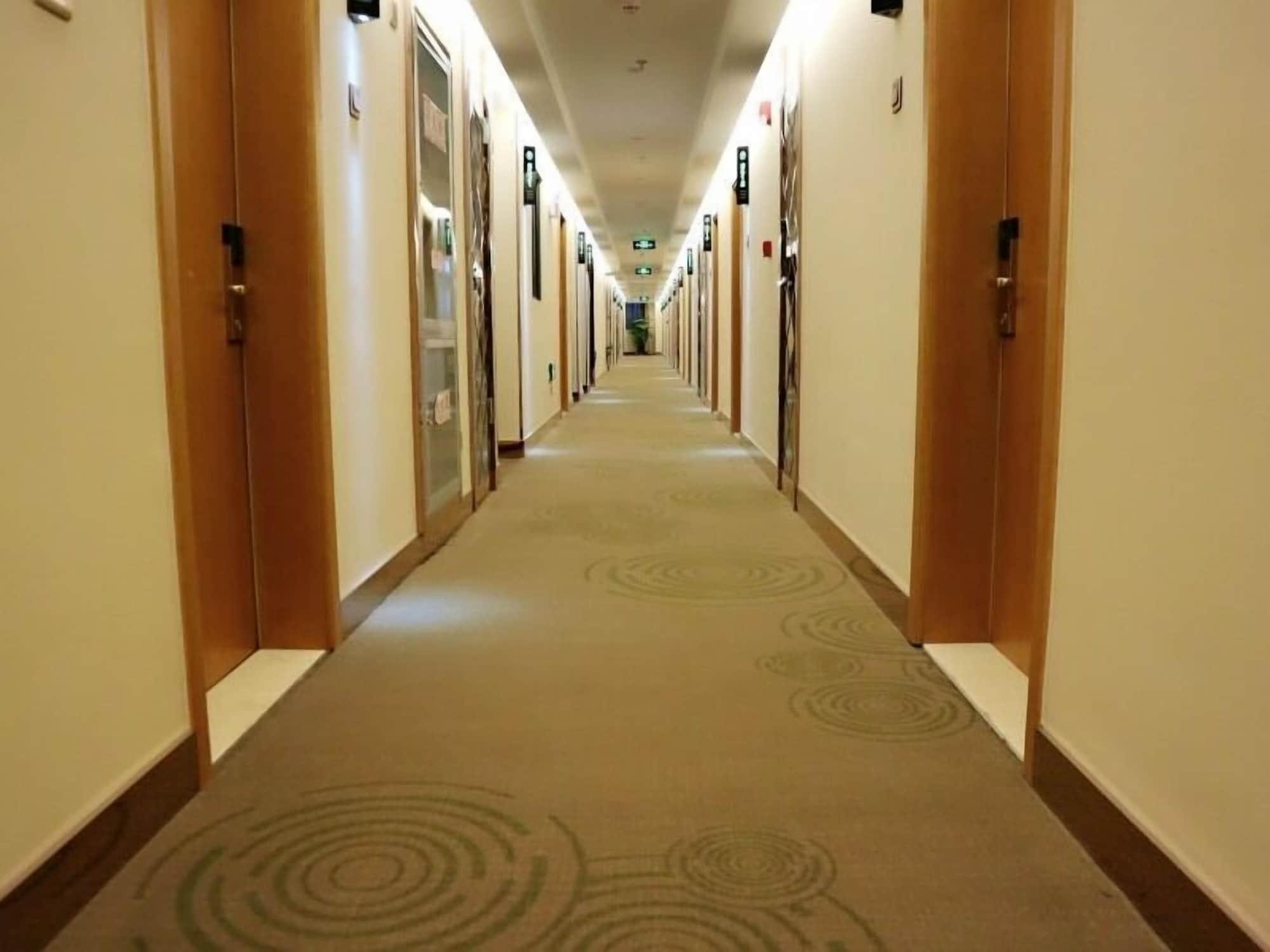 Varios GreenTree Inn Fuyang Yingzhou Zhengjishoufu