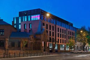 Alojamiento - Moxy Warsaw Praga