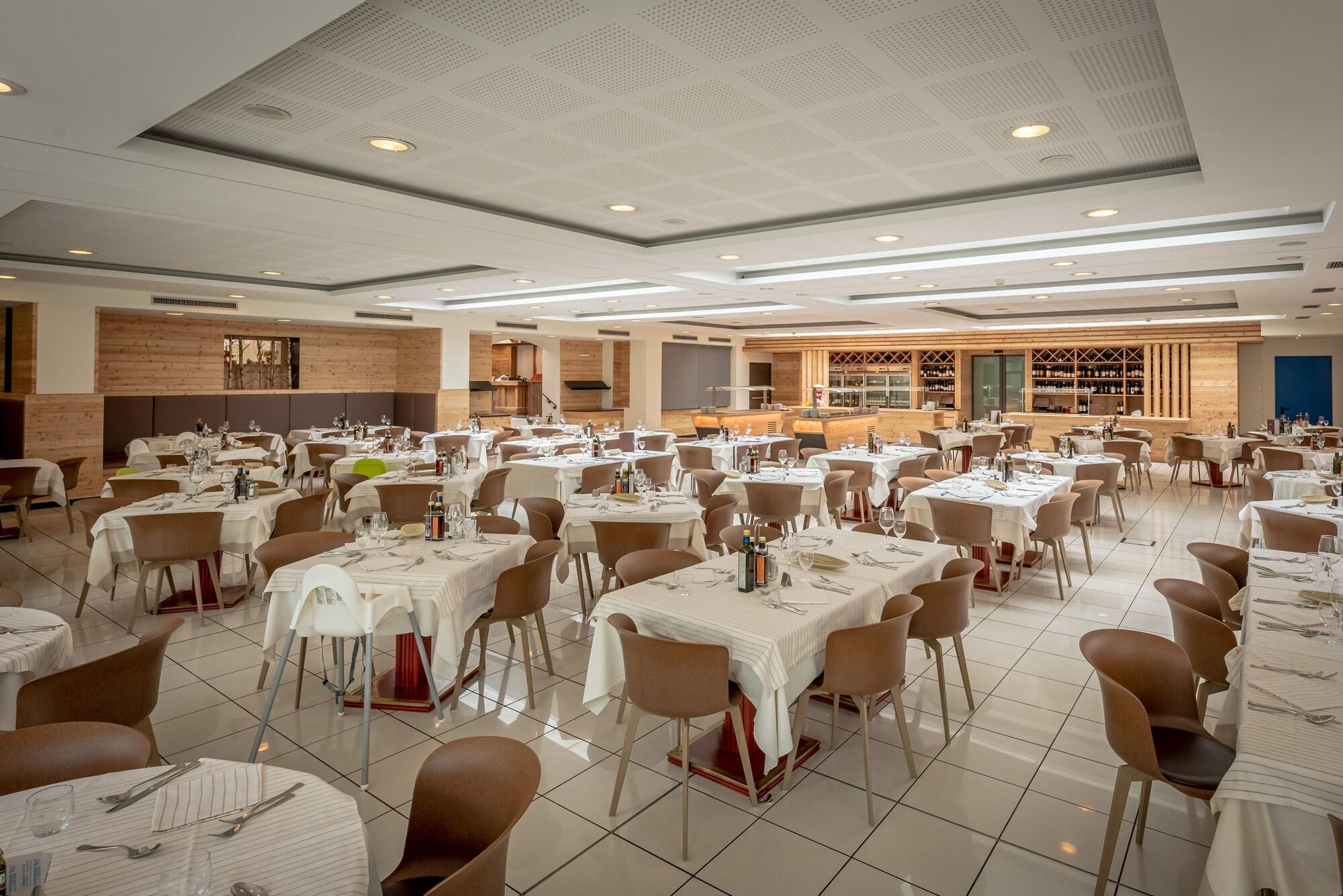 Restaurant AlpHoliday Dolomiti Wellness