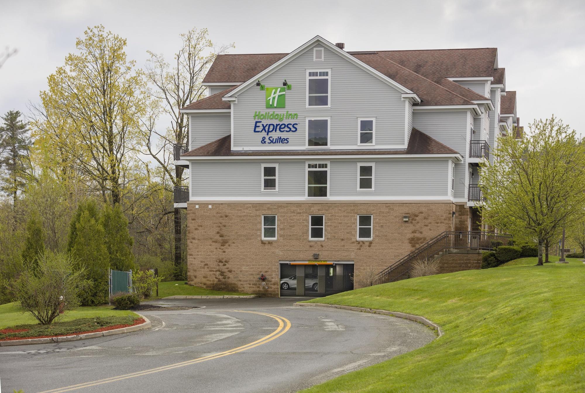 Vista Exterior Holiday Inn Express Hotel & Suites White River Junction by IHG