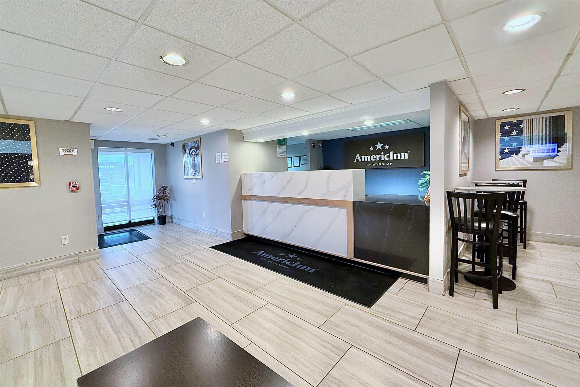 Vista Lobby AmericInn by Wyndham Beloit