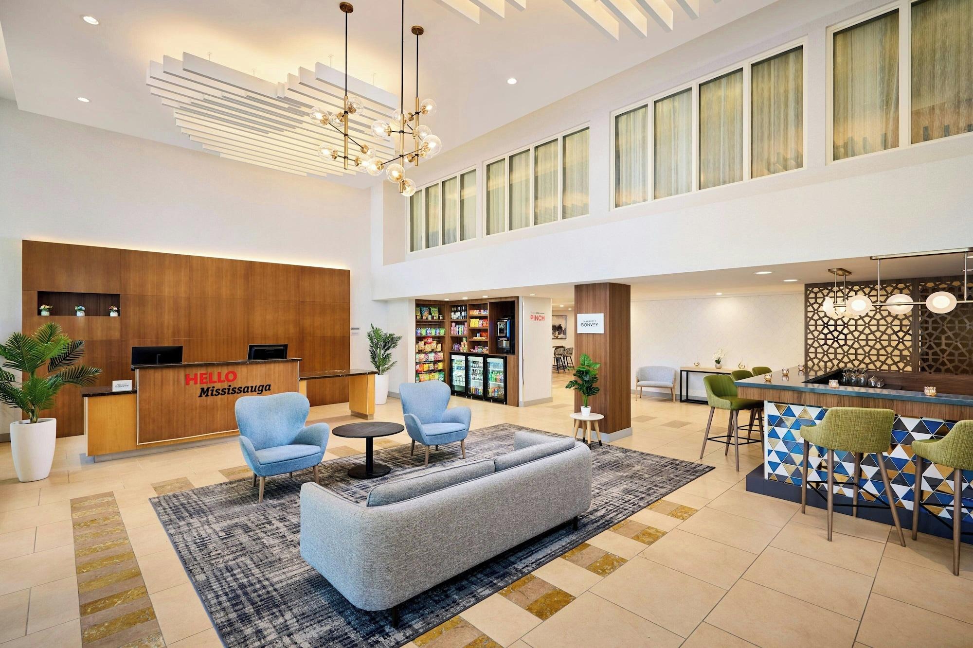 Vista Lobby TownePlace Suites by Marriott Mississauga-Arpt Corp Ctr