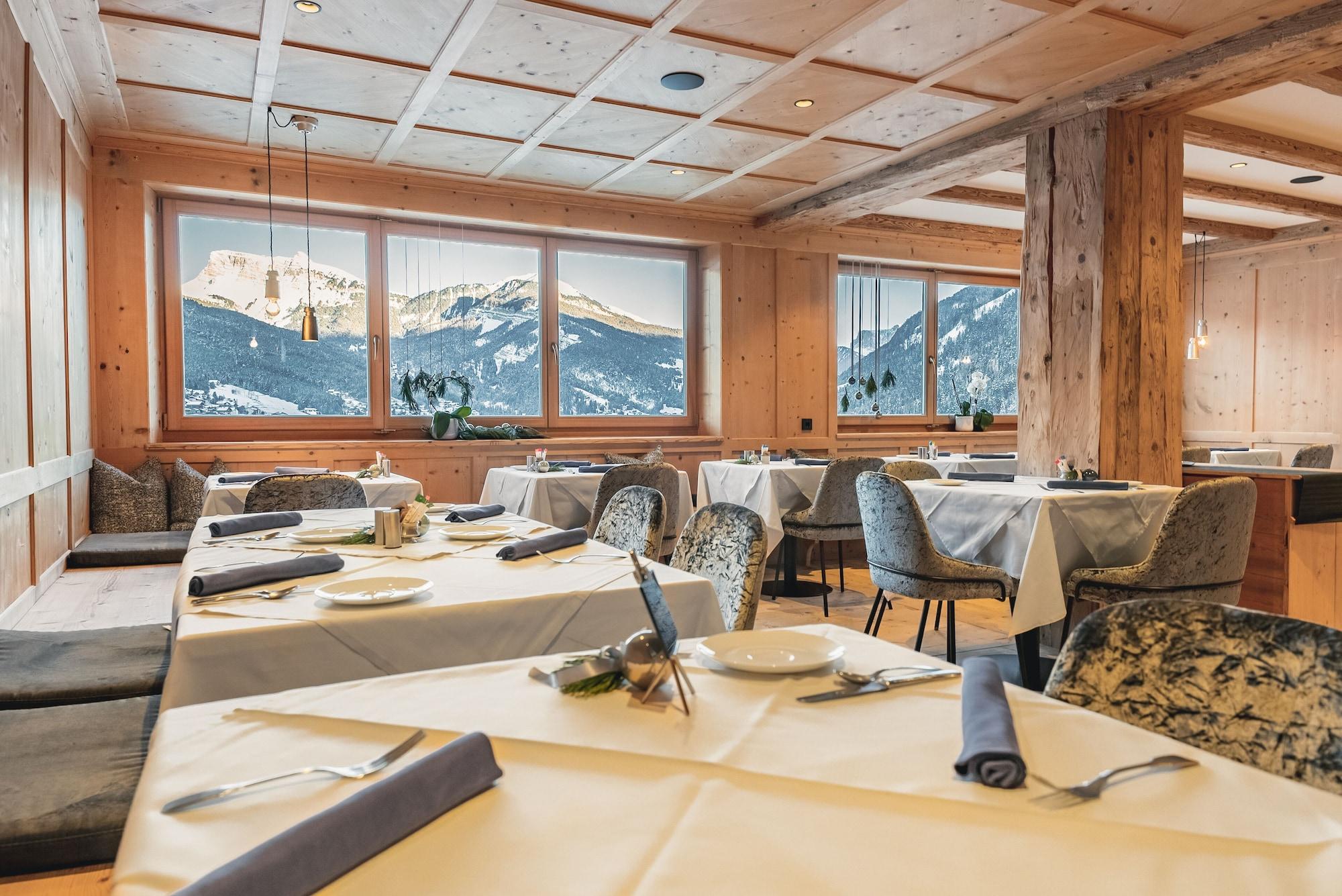 Restaurant La Cort My Dollhouse - Adults Only