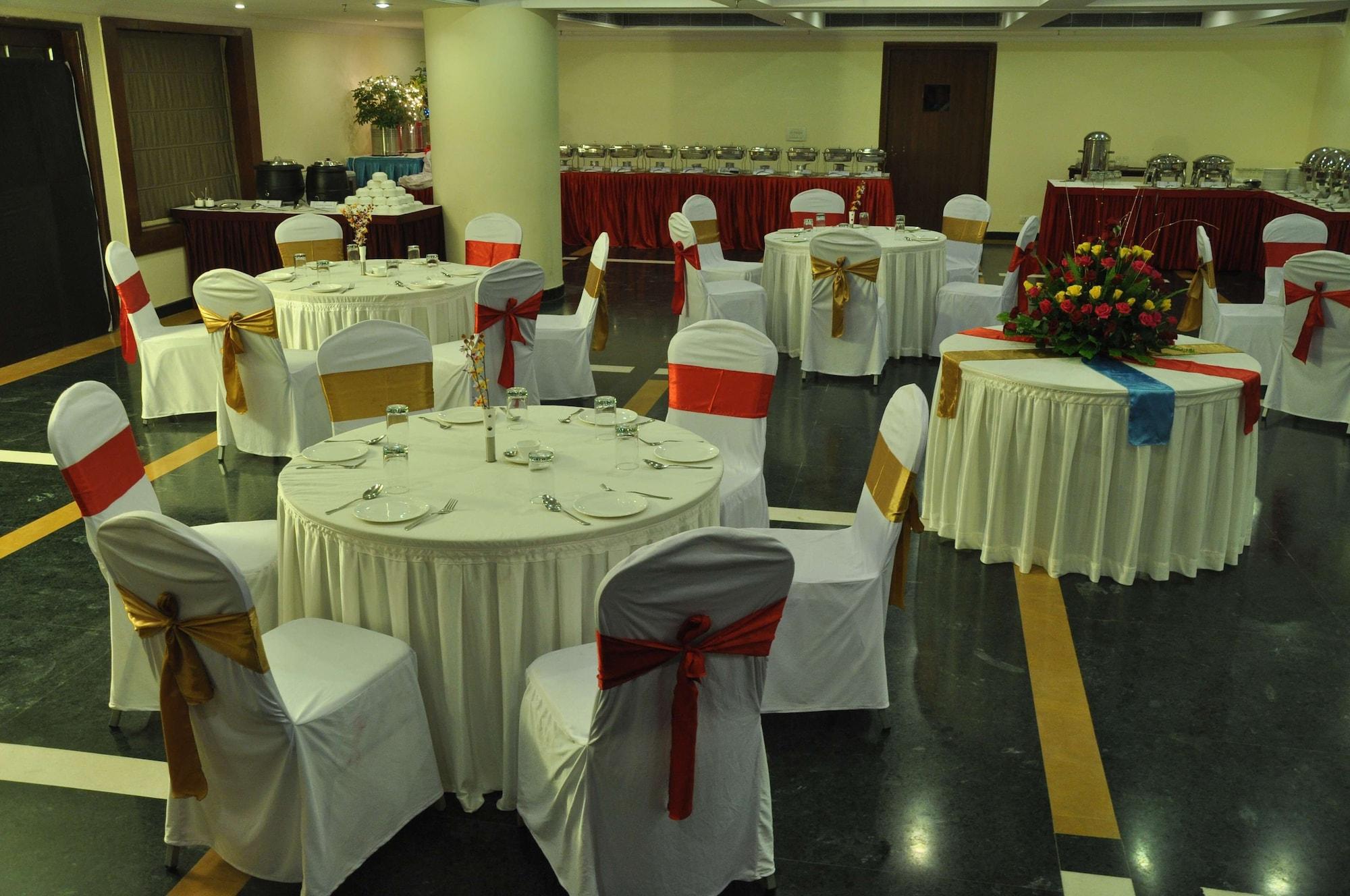 Sala de Reuniones Le Lac Sarovar Portico Ranchi