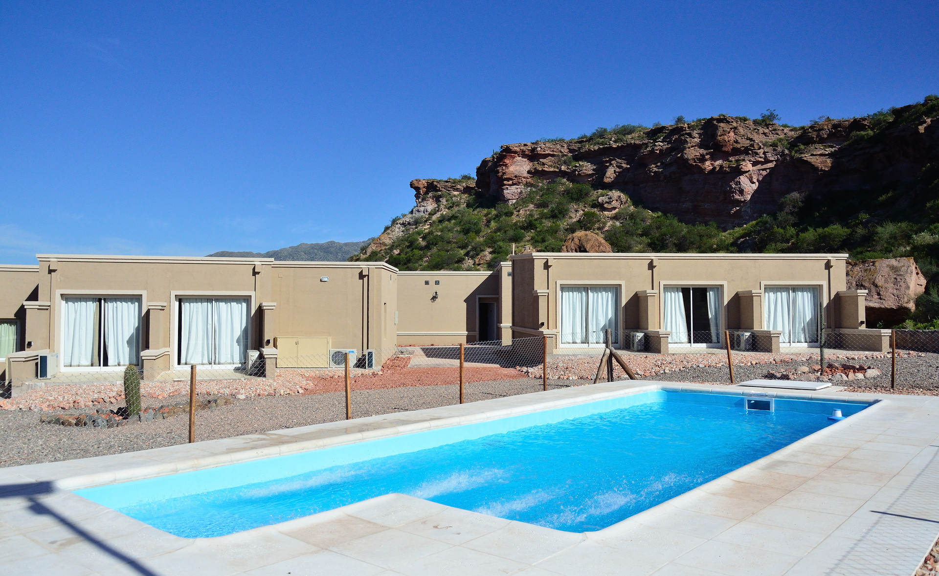 Vista Piscina El Chiflon Posta Pueblo