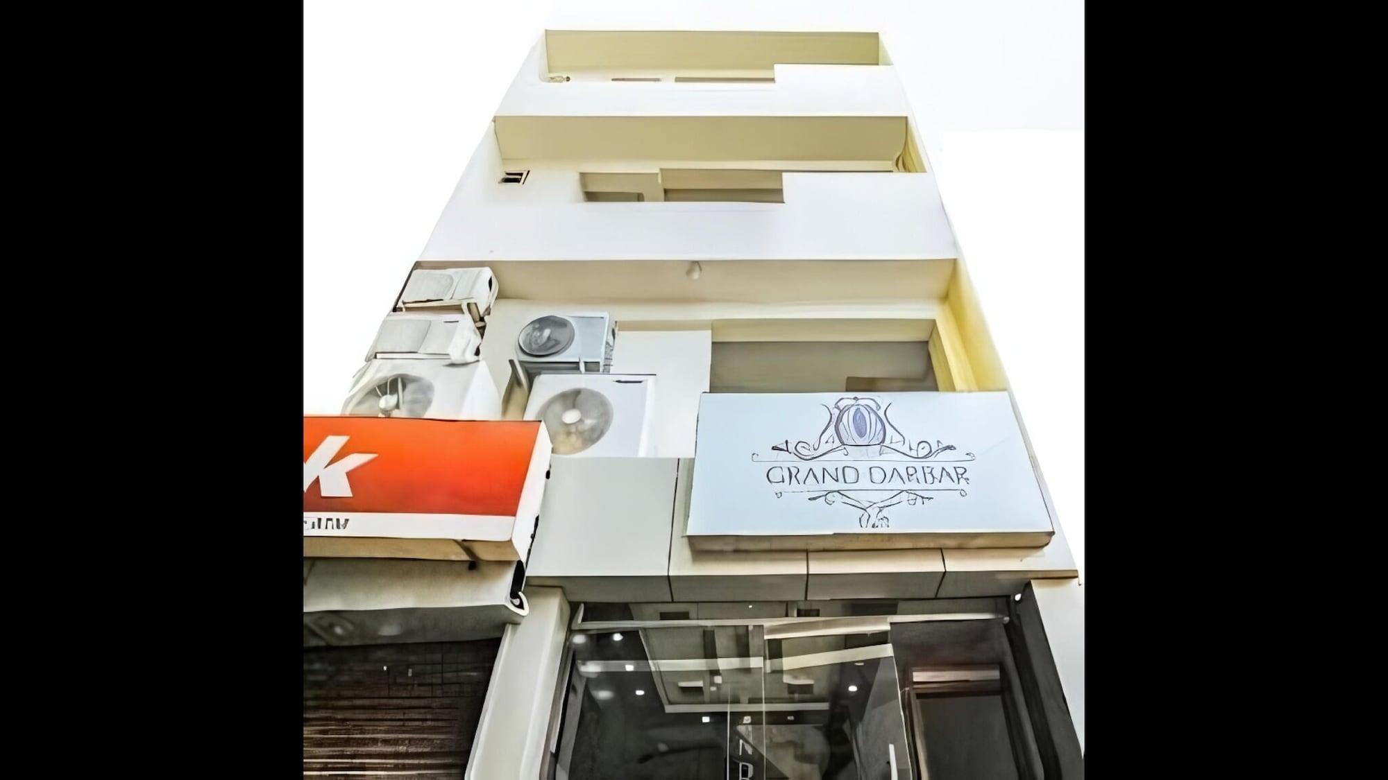 Vista Exterior Grand Darbar