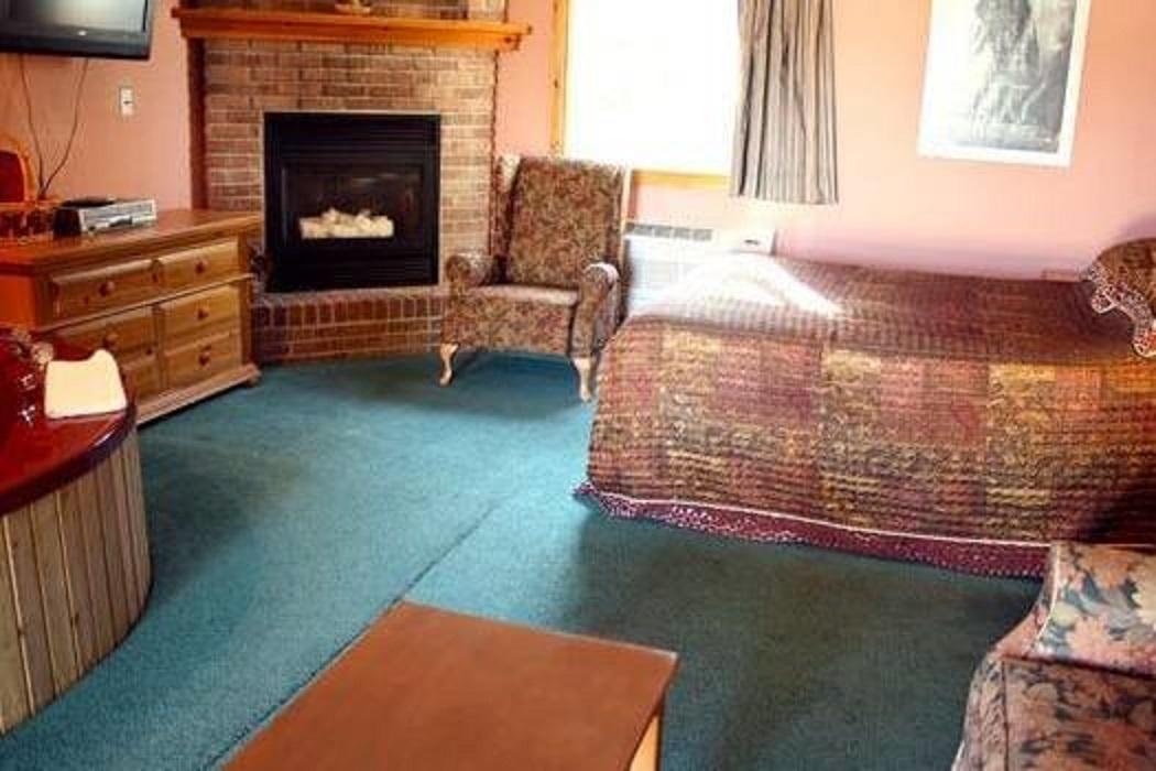Vista Lobby Knights Inn Colonial Fireside Inn