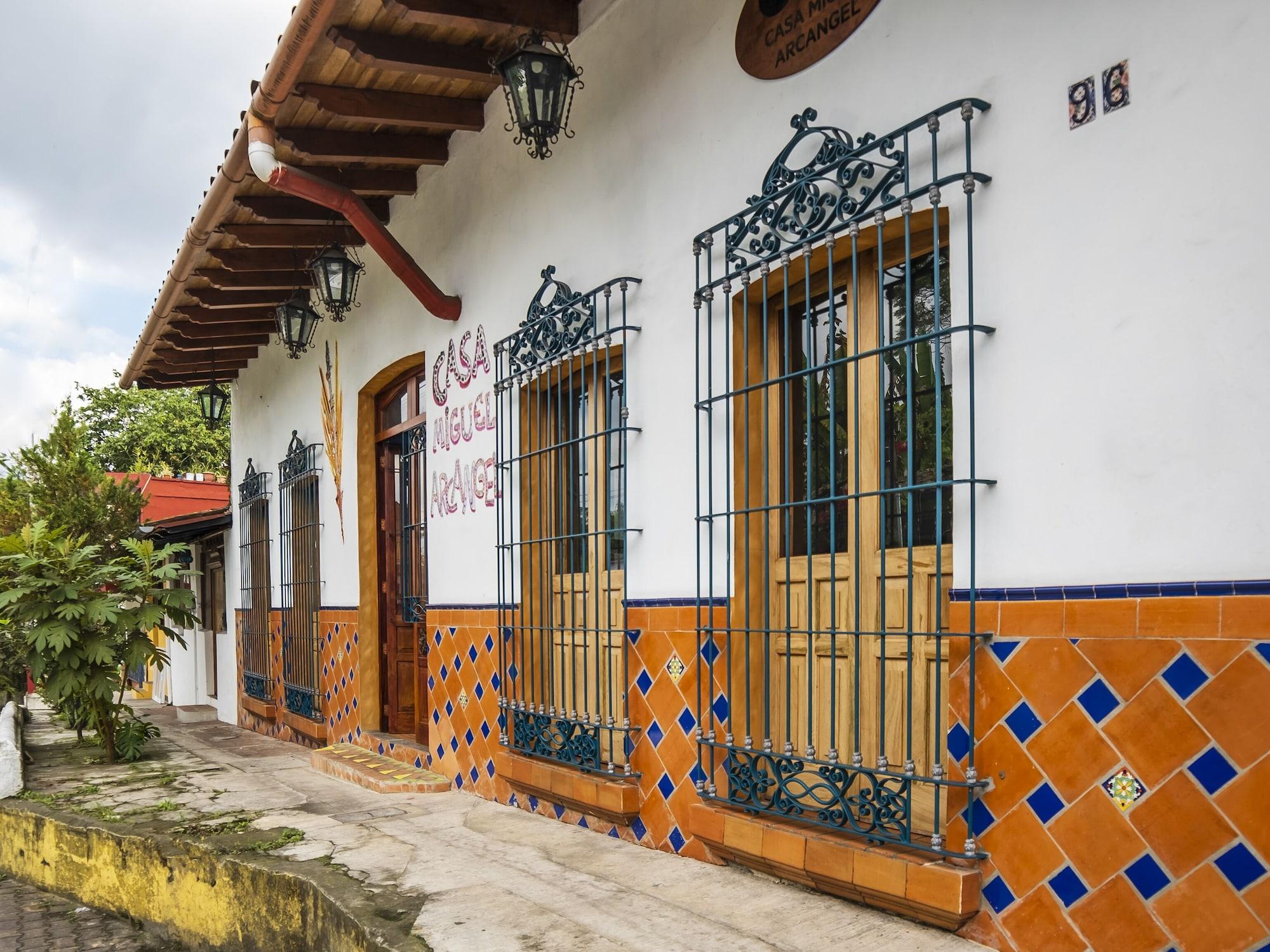 Vista Exterior Casa Miguel Arcangel