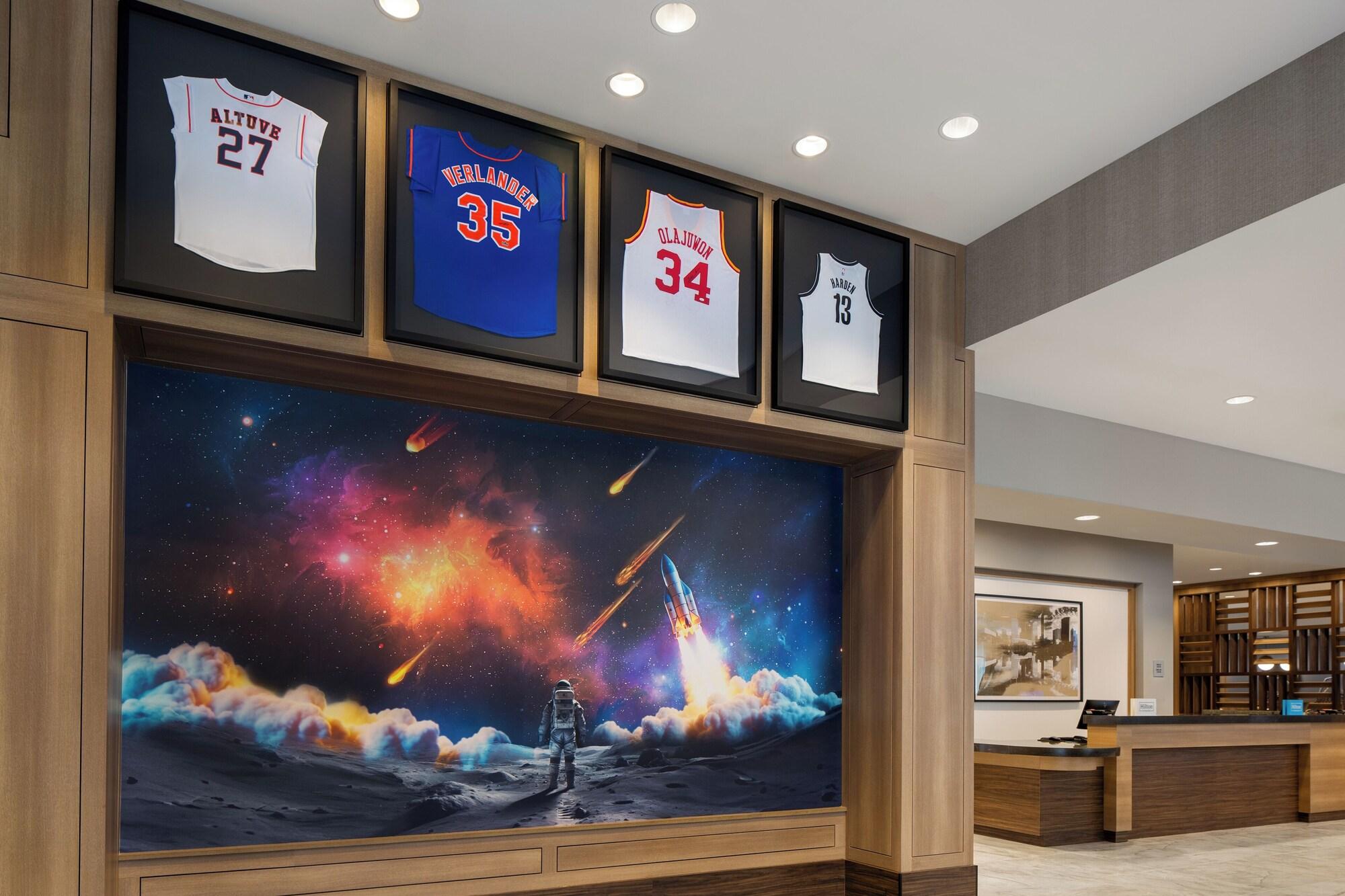 Vista Lobby Home2 Suites by Hilton Houston Downtown Convention Center