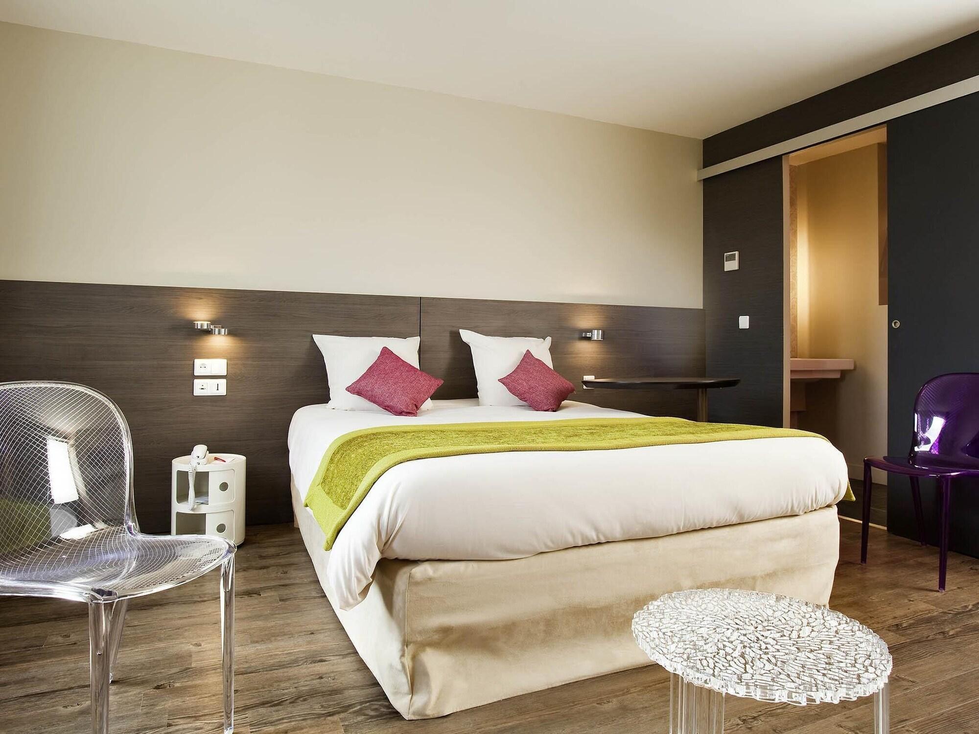 Varios ibis Styles Compiegne
