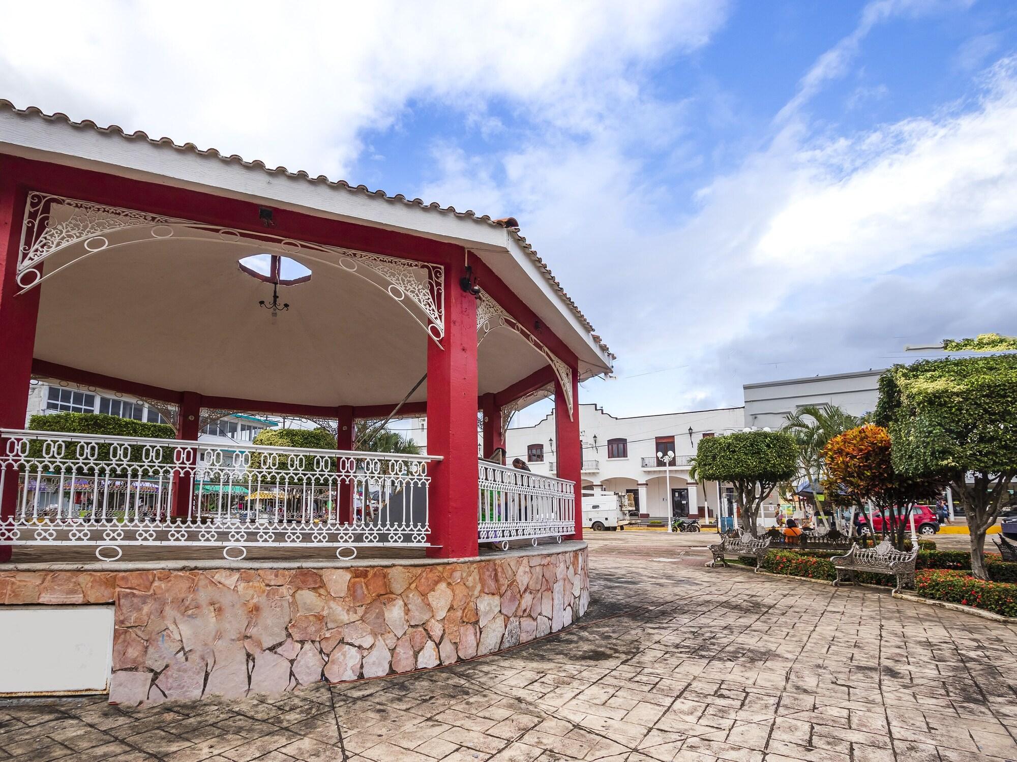 Vista Exterior Hotel Las Brisas