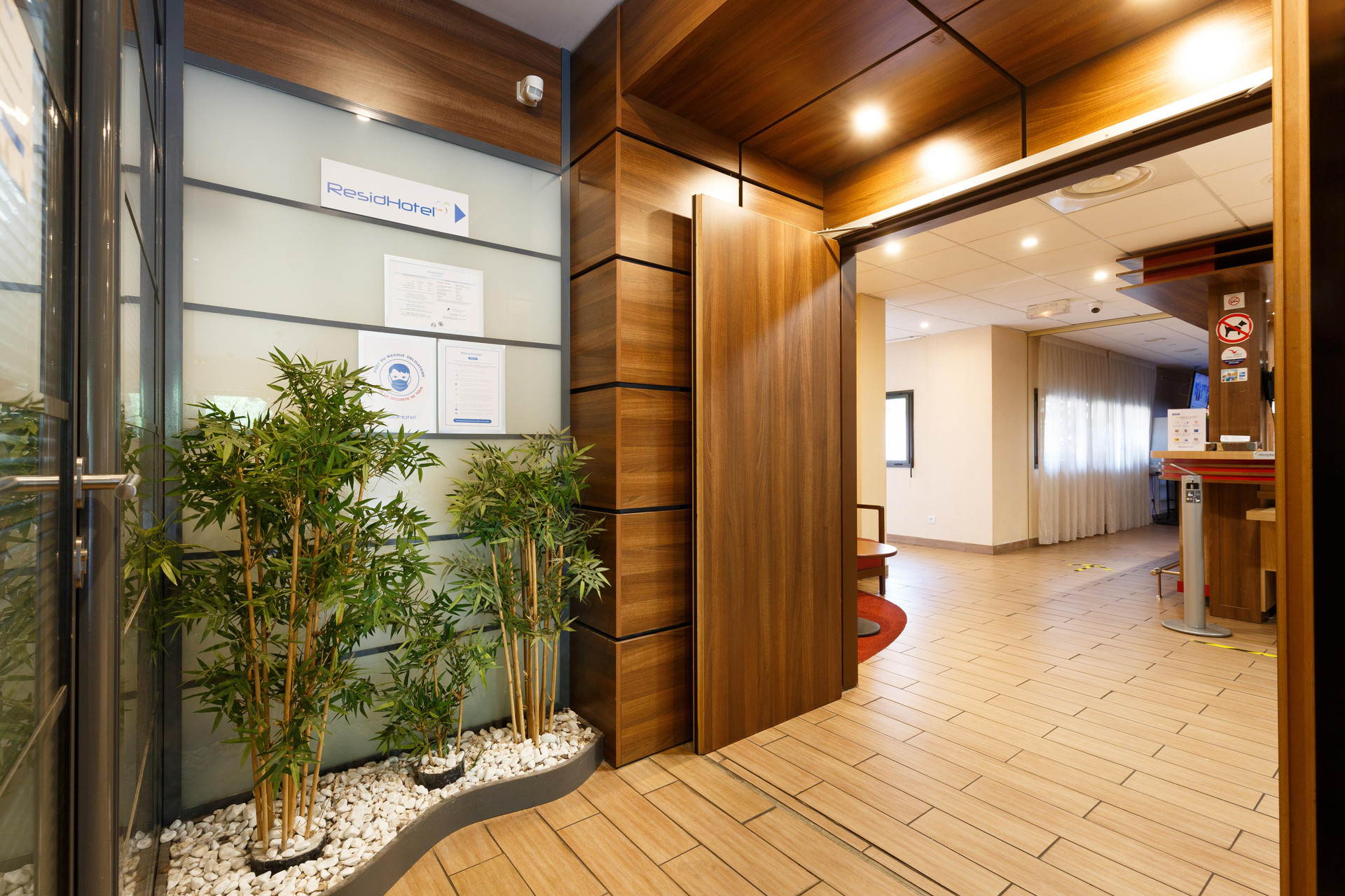 Vista Lobby ResidHotel Toulouse Centre