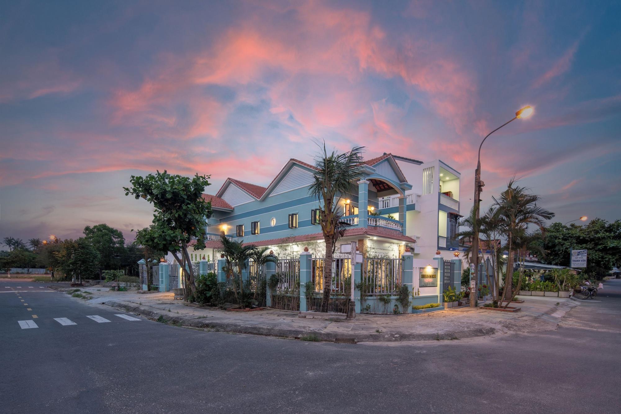 Vista Exterior Signature Blue Ocean Villa Hoi An