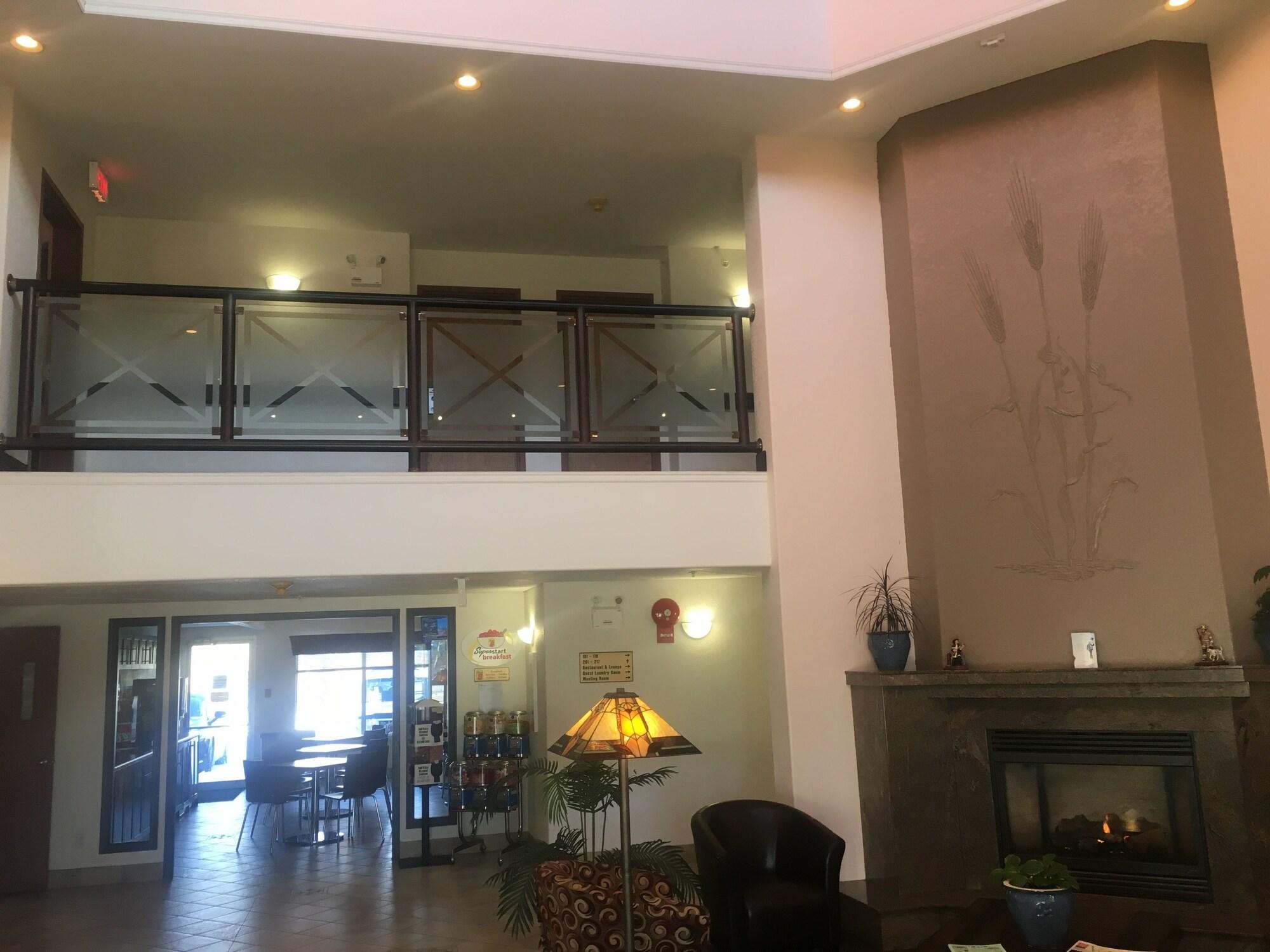 Vista Lobby Super 8 by Wyndham Vermilion AB