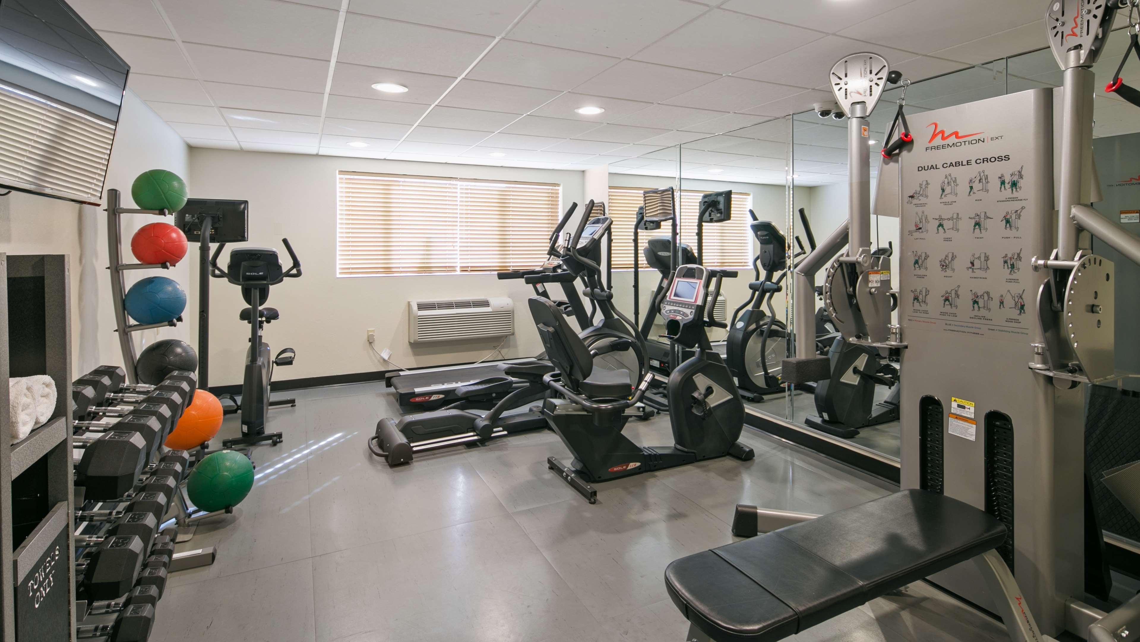 Gimnasio Best Western Hi-desert Inn