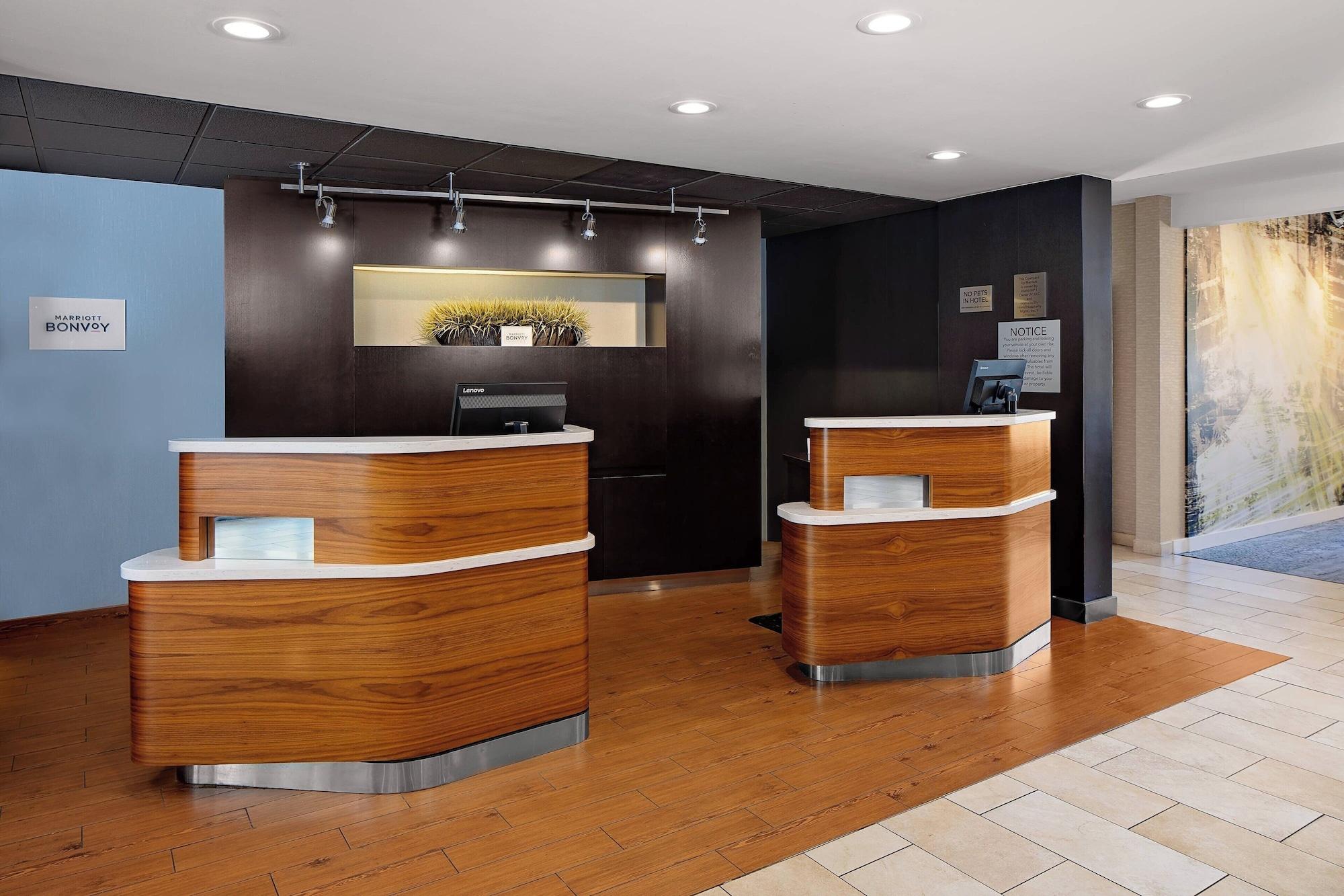 Vista Lobby Courtyard by Marriott Tucson Williams Centre