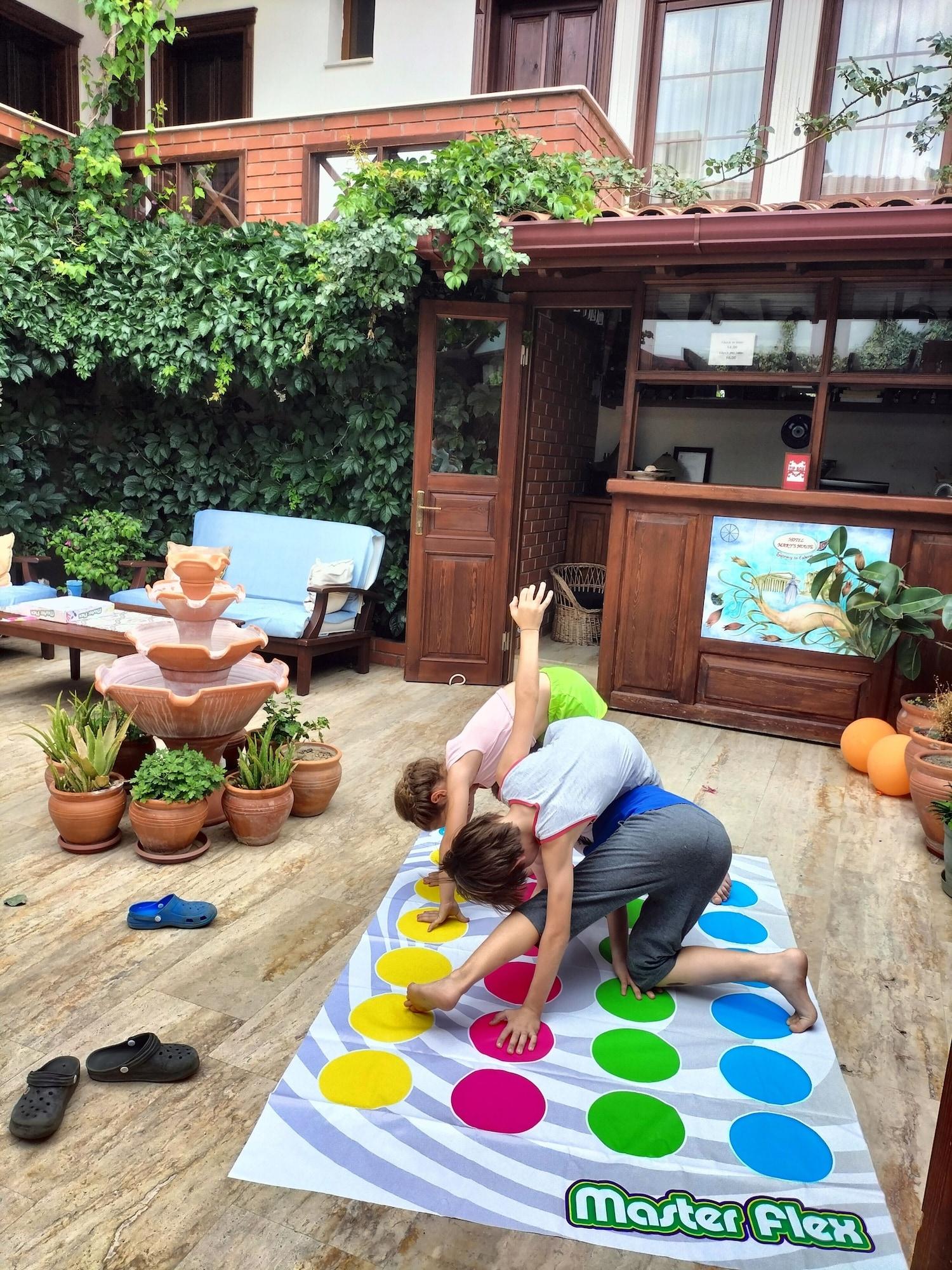 Instalaciones Recreativas Hotel Mary's House