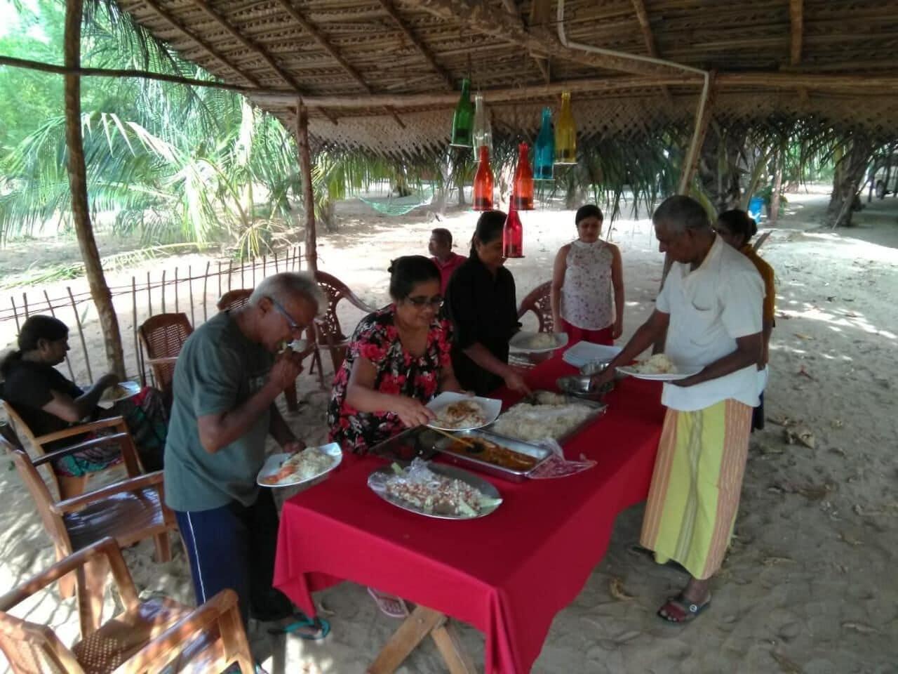 Restaurant Reef Pasikudah