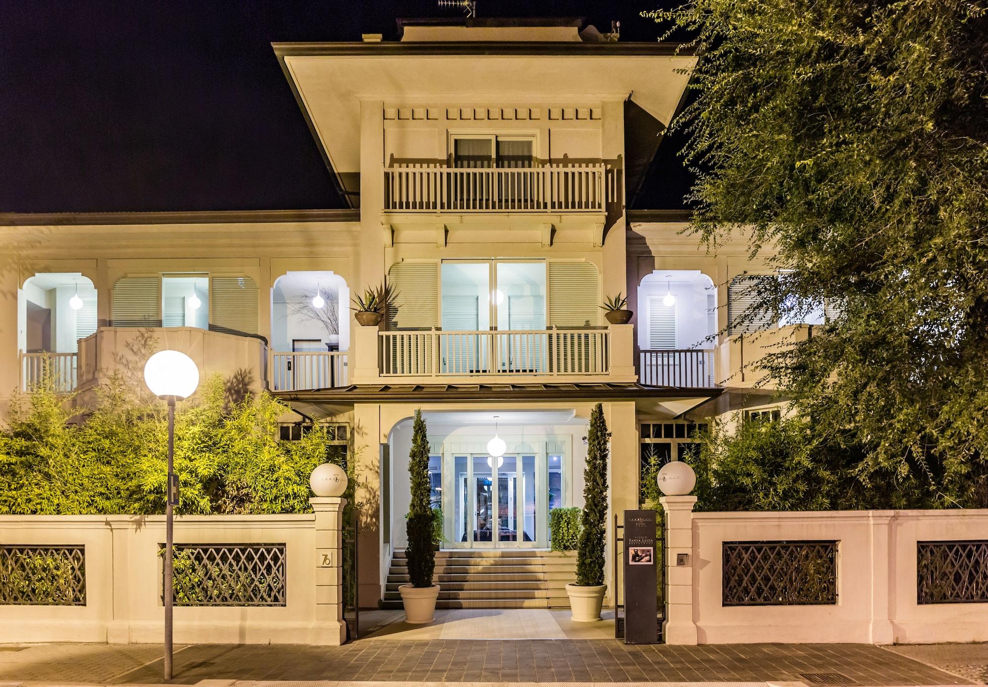Vista Exterior Hotel Carducci 76